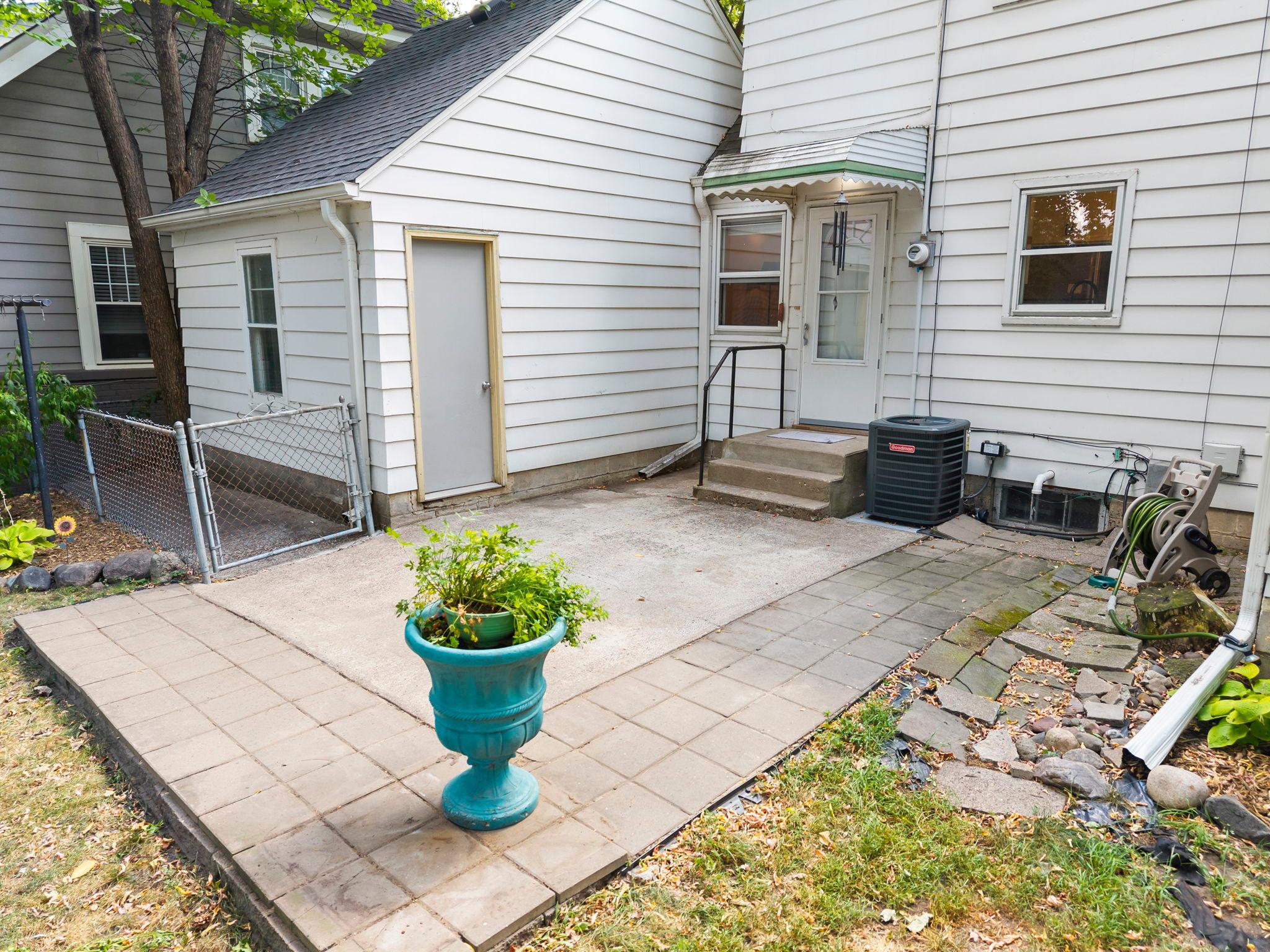 View of Residential at 1047 Dayton Avenue, Saint Paul MN 55104, Saint Paul (42 of 49) - Mike Wilen | Minnesota Team Real Estate