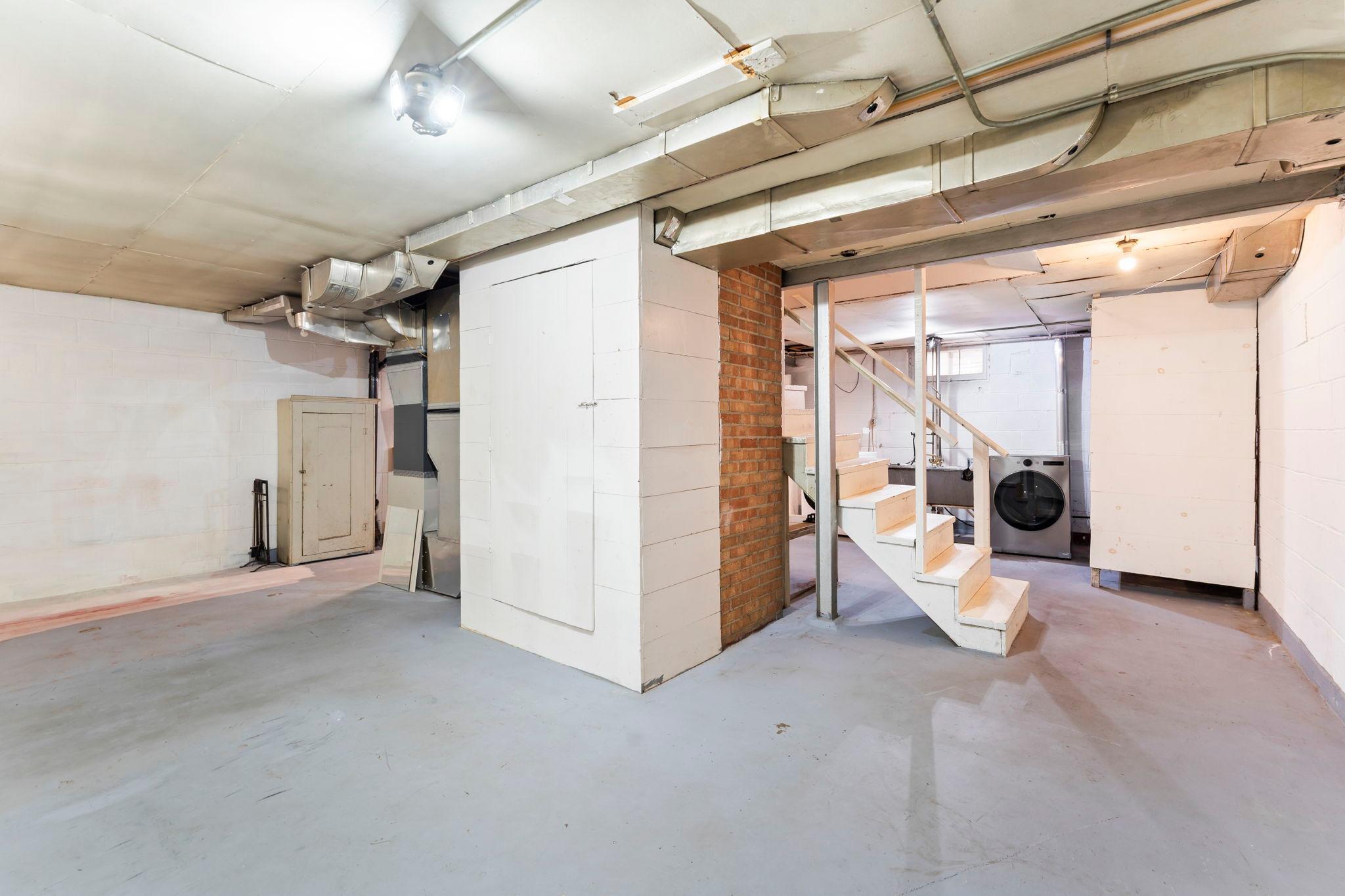View of Residential at 1047 Dayton Avenue, Saint Paul MN 55104, Saint Paul (34 of 49) - Mike Wilen | Minnesota Team Real Estate