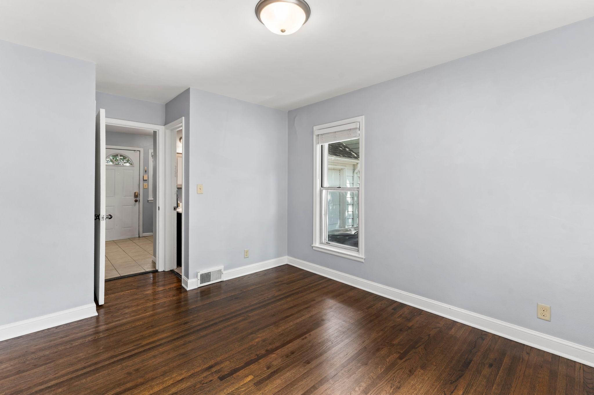 View of Residential at 1047 Dayton Avenue, Saint Paul MN 55104, Saint Paul (16 of 49) - Mike Wilen | Minnesota Team Real Estate