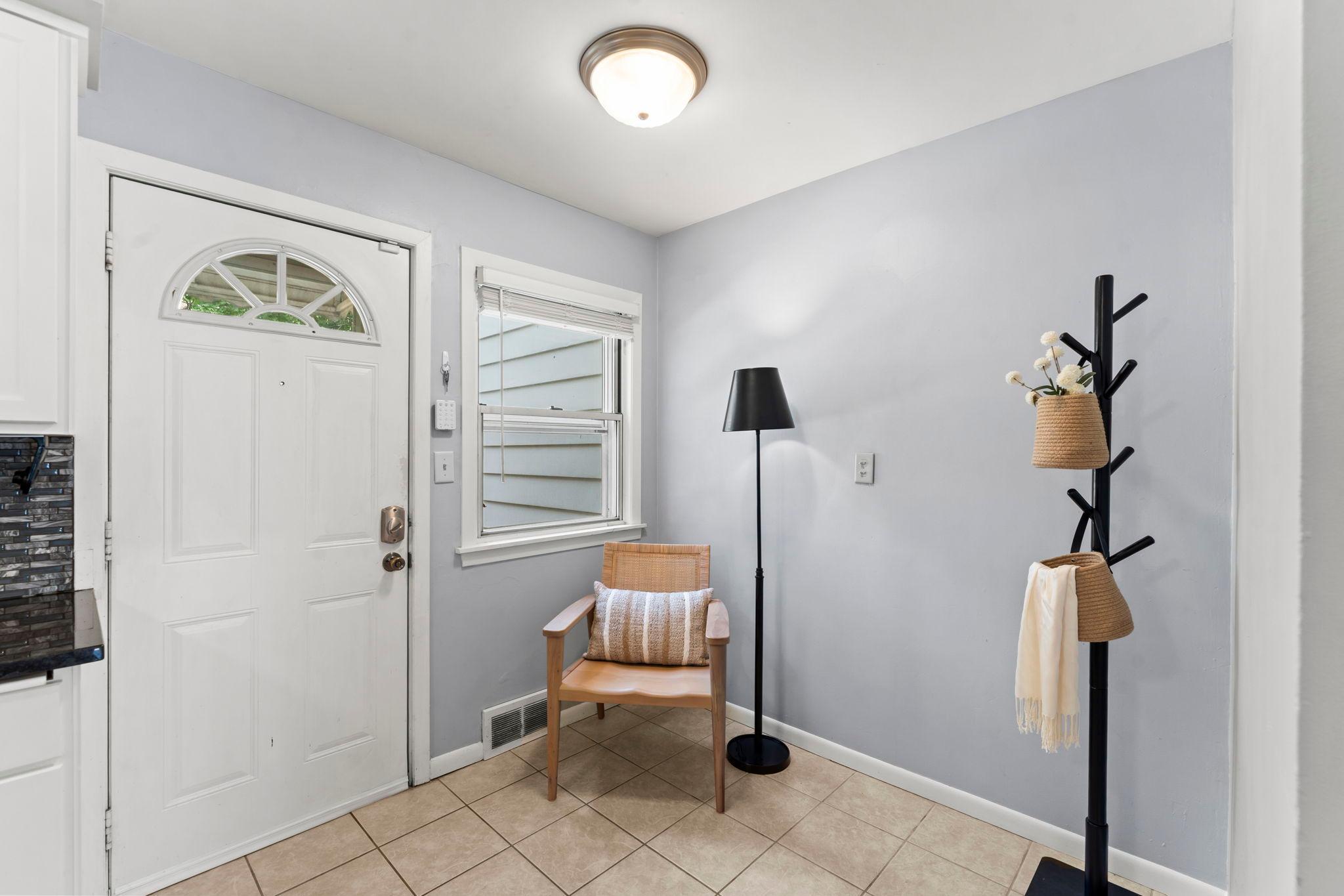 View of Residential at 1047 Dayton Avenue, Saint Paul MN 55104, Saint Paul (14 of 49) - Mike Wilen | Minnesota Team Real Estate