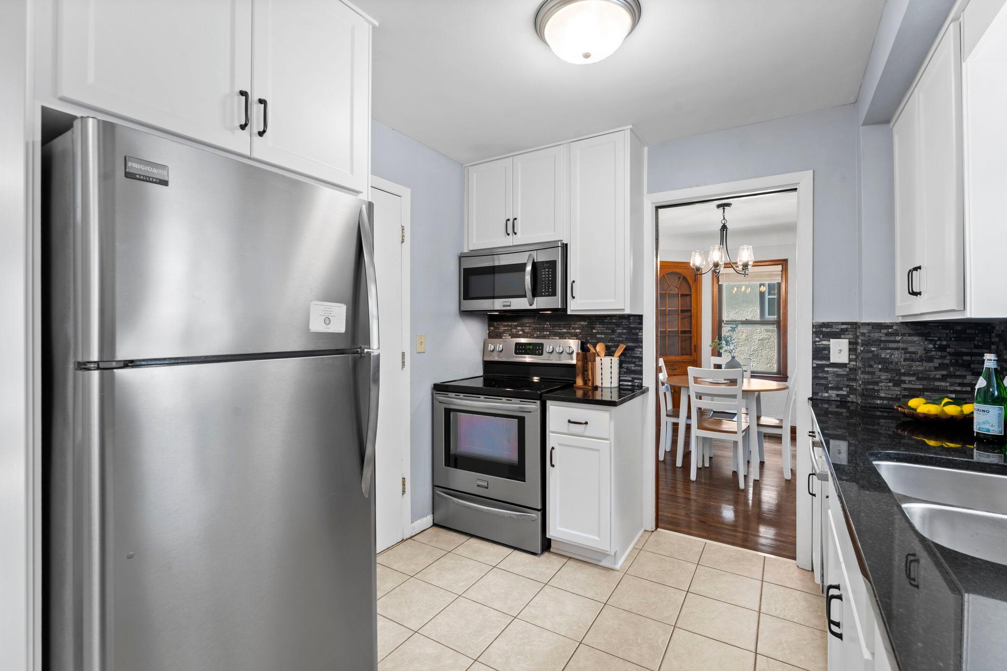 View of Residential at 1047 Dayton Avenue, Saint Paul MN 55104, Saint Paul (12 of 49) - Mike Wilen | Minnesota Team Real Estate