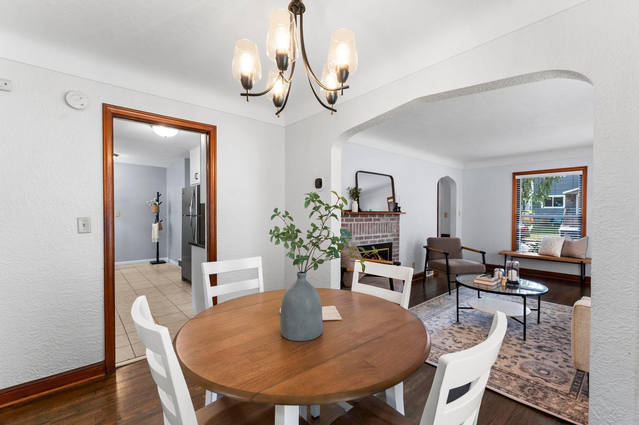 View of Residential at 1047 Dayton Avenue, Saint Paul MN 55104, Saint Paul (10 of 49) - Mike Wilen | Minnesota Team Real Estate