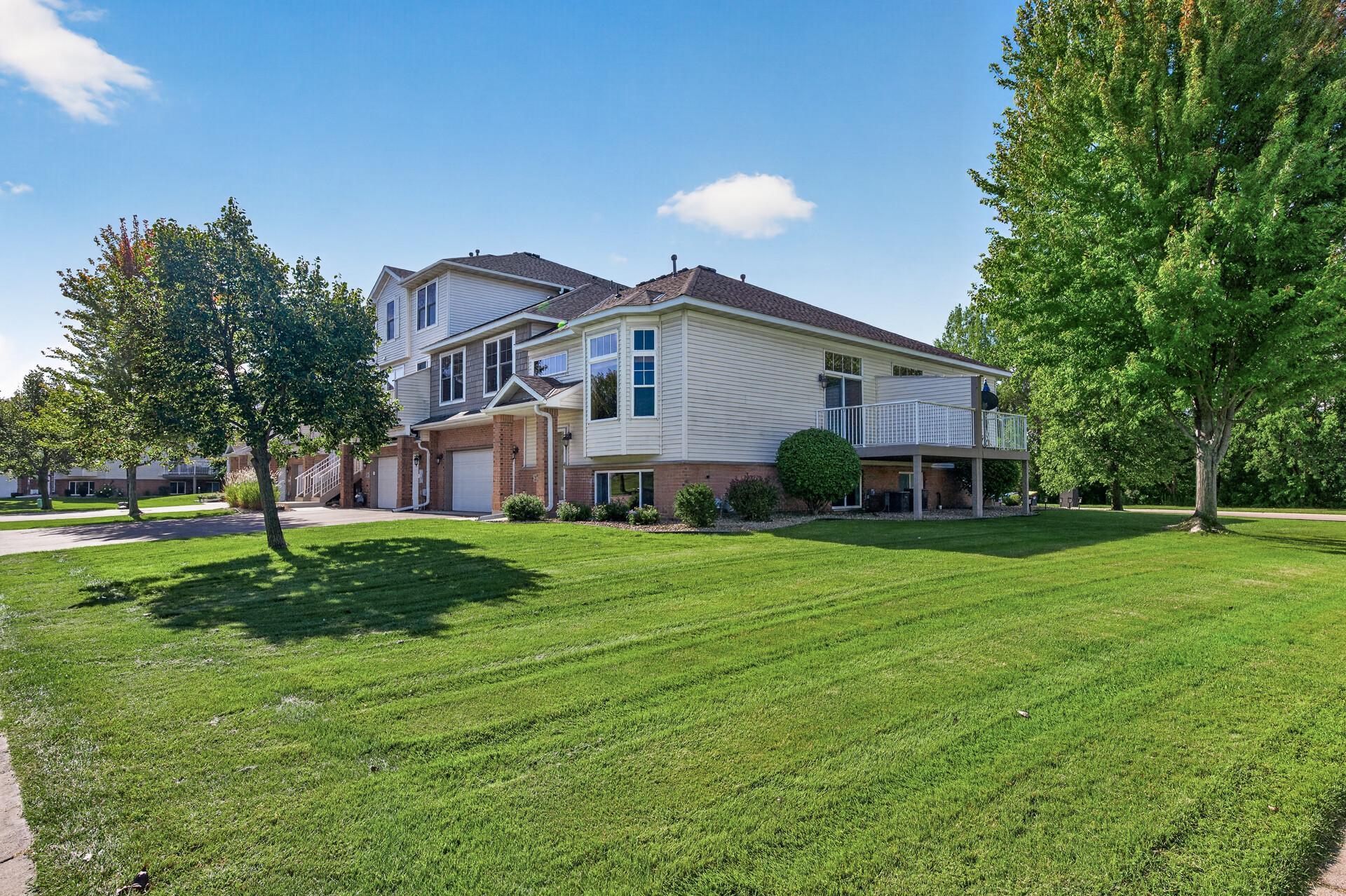 View of Residential at 20053 Heritage Drive, Lakeville MN 55044, Lakeville (4 of 30) - Mike Wilen | Minnesota Team Real Estate