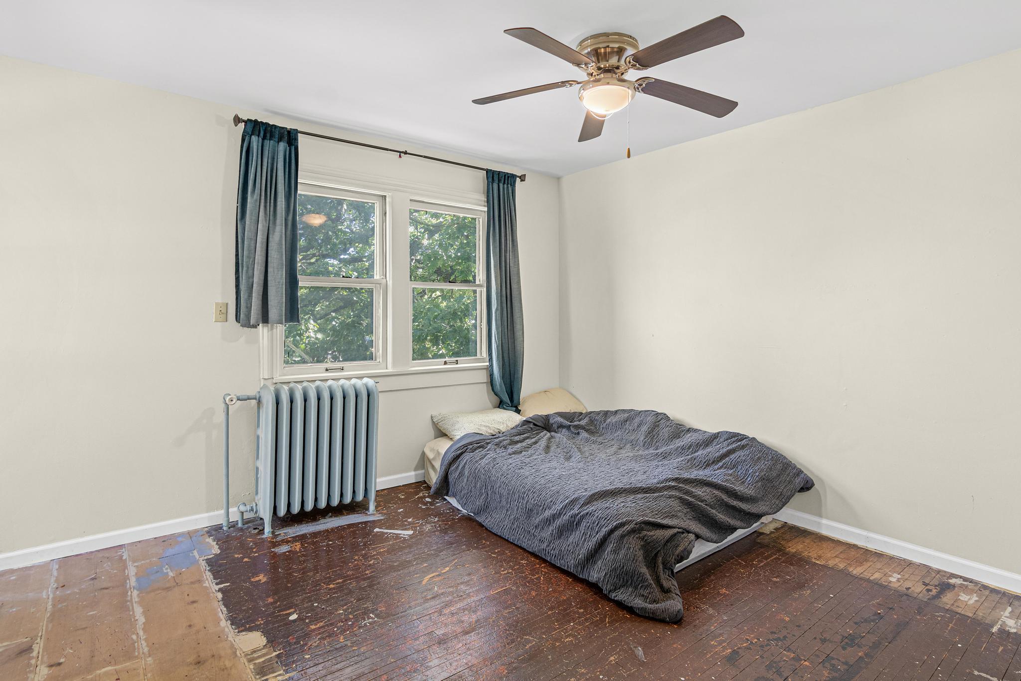 View of Residential at 1629 Bryant Avenue, Minneapolis MN 55411, Minneapolis (21 of 31) - Mike Wilen | Minnesota Team Real Estate