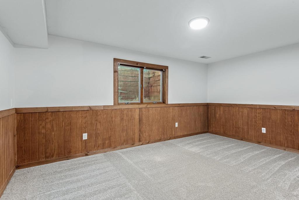 View of Residential at 833 Tyrol Lane, Shakopee MN 55379, Shakopee (49 of 63) - Mike Wilen | Minnesota Team Real Estate