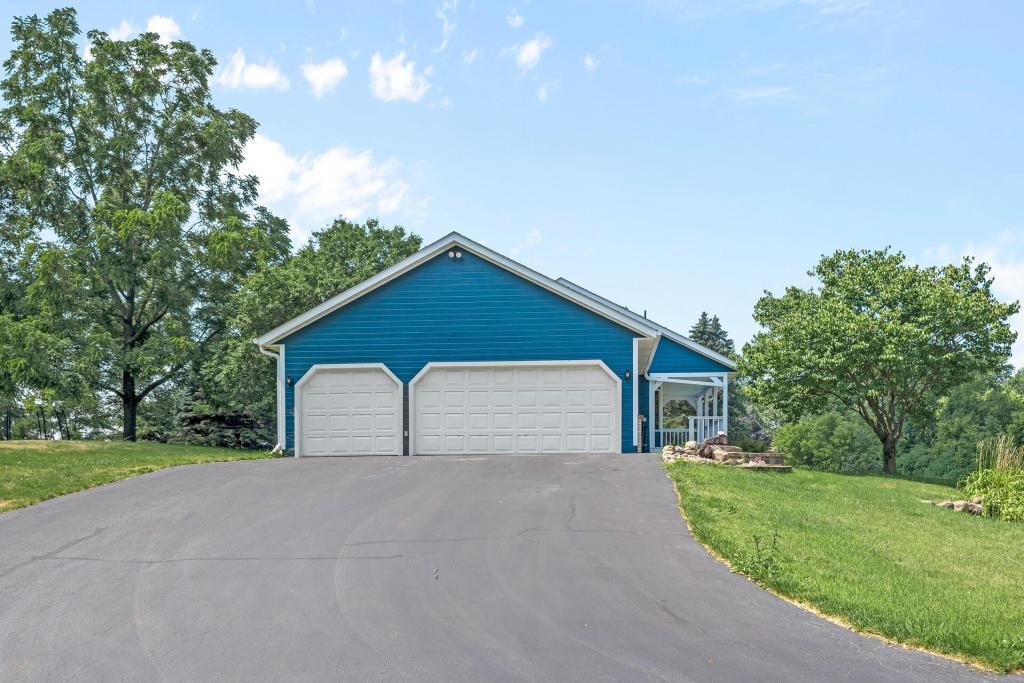 View of Residential at 833 Tyrol Lane, Shakopee MN 55379, Shakopee (39 of 63) - Mike Wilen | Minnesota Team Real Estate