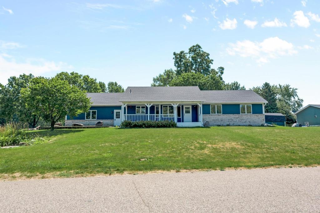 View of Residential at 833 Tyrol Lane, Shakopee MN 55379, Shakopee (32 of 63) - Mike Wilen | Minnesota Team Real Estate