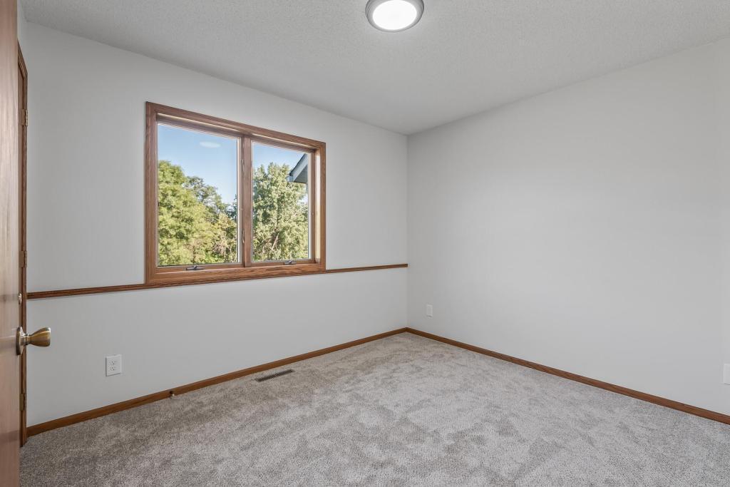 View of Residential at 833 Tyrol Lane, Shakopee MN 55379, Shakopee (28 of 63) - Mike Wilen | Minnesota Team Real Estate
