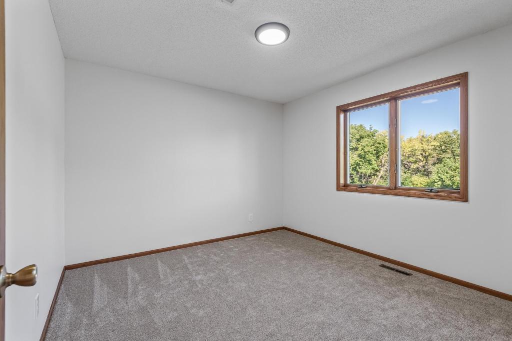 View of Residential at 833 Tyrol Lane, Shakopee MN 55379, Shakopee (26 of 63) - Mike Wilen | Minnesota Team Real Estate