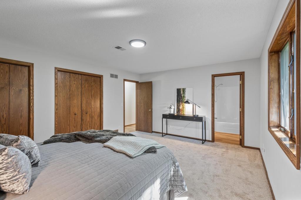 View of Residential at 833 Tyrol Lane, Shakopee MN 55379, Shakopee (21 of 63) - Mike Wilen | Minnesota Team Real Estate