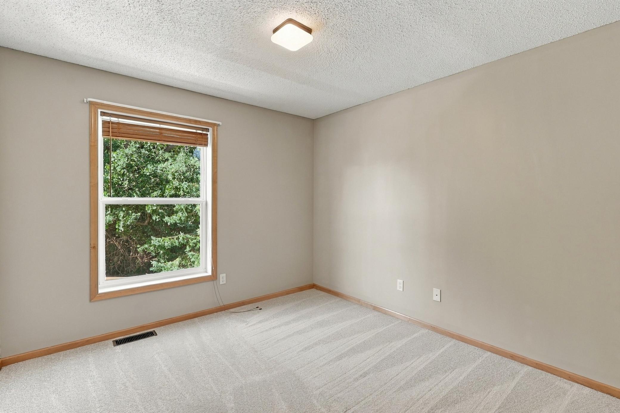 View of Residential at 1560 Oakbrooke Terrace, Eagan MN 55122, Eagan (23 of 47) - Mike Wilen | Minnesota Team Real Estate
