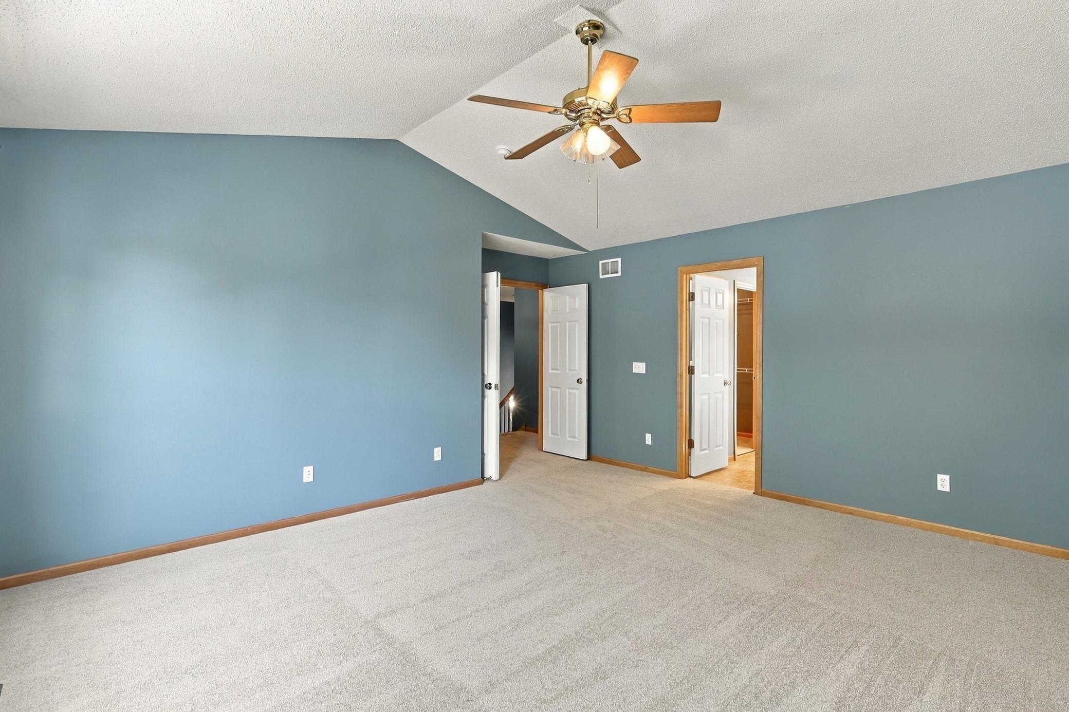 View of Residential at 1560 Oakbrooke Terrace, Eagan MN 55122, Eagan (15 of 47) - Mike Wilen | Minnesota Team Real Estate