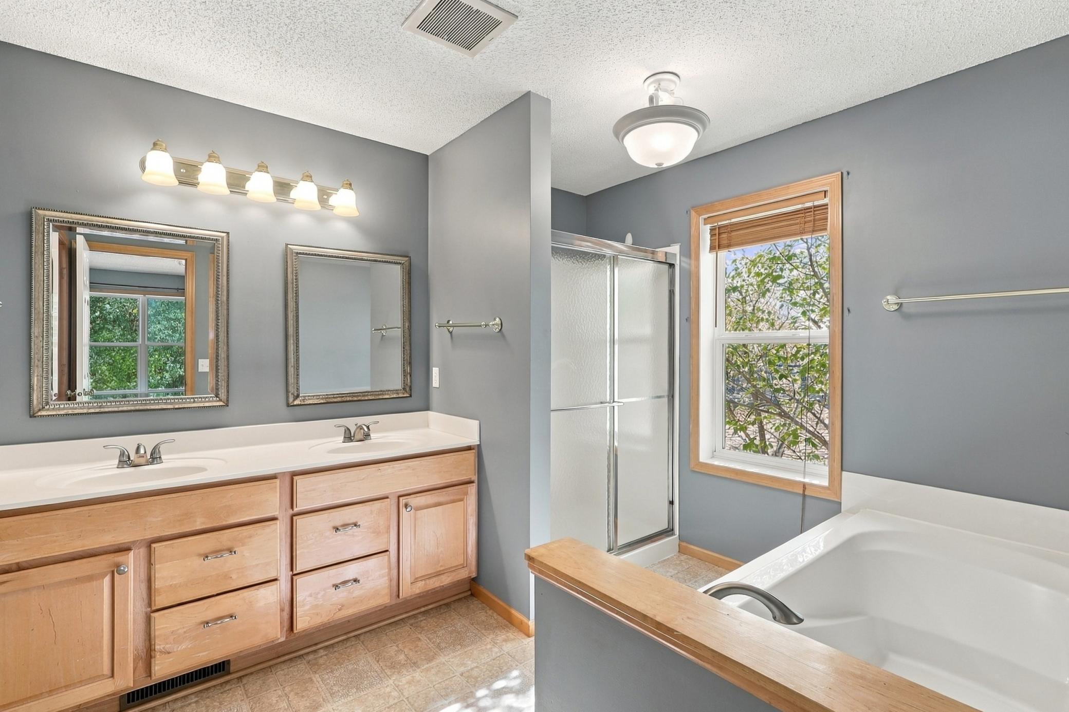 View of Residential at 1560 Oakbrooke Terrace, Eagan MN 55122, Eagan (16 of 47) - Mike Wilen | Minnesota Team Real Estate