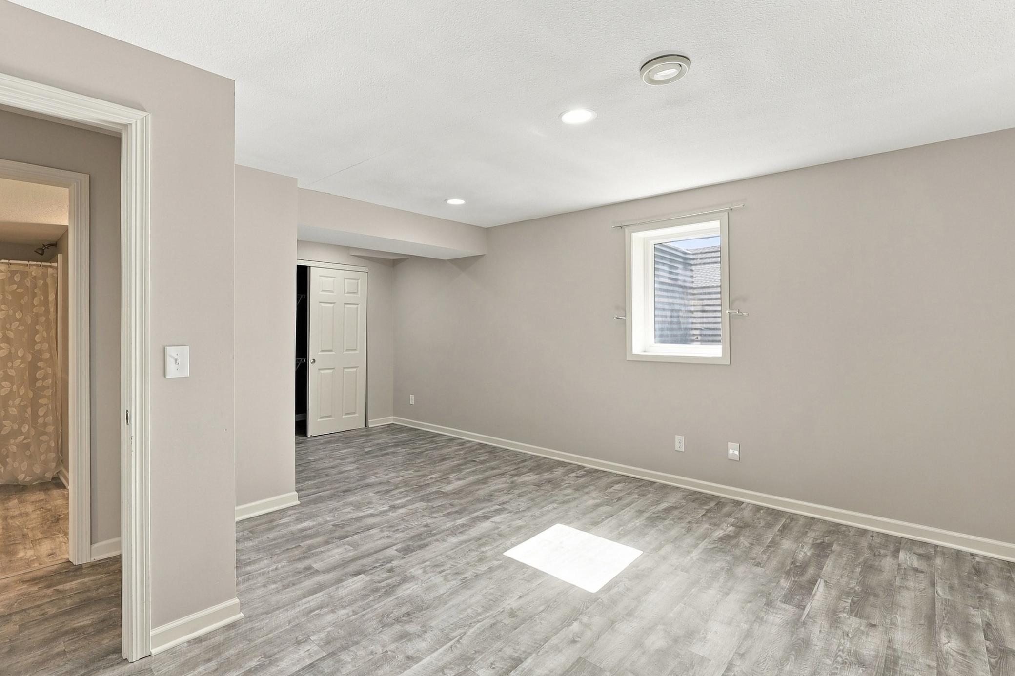 View of Residential at 1560 Oakbrooke Terrace, Eagan MN 55122, Eagan (31 of 47) - Mike Wilen | Minnesota Team Real Estate