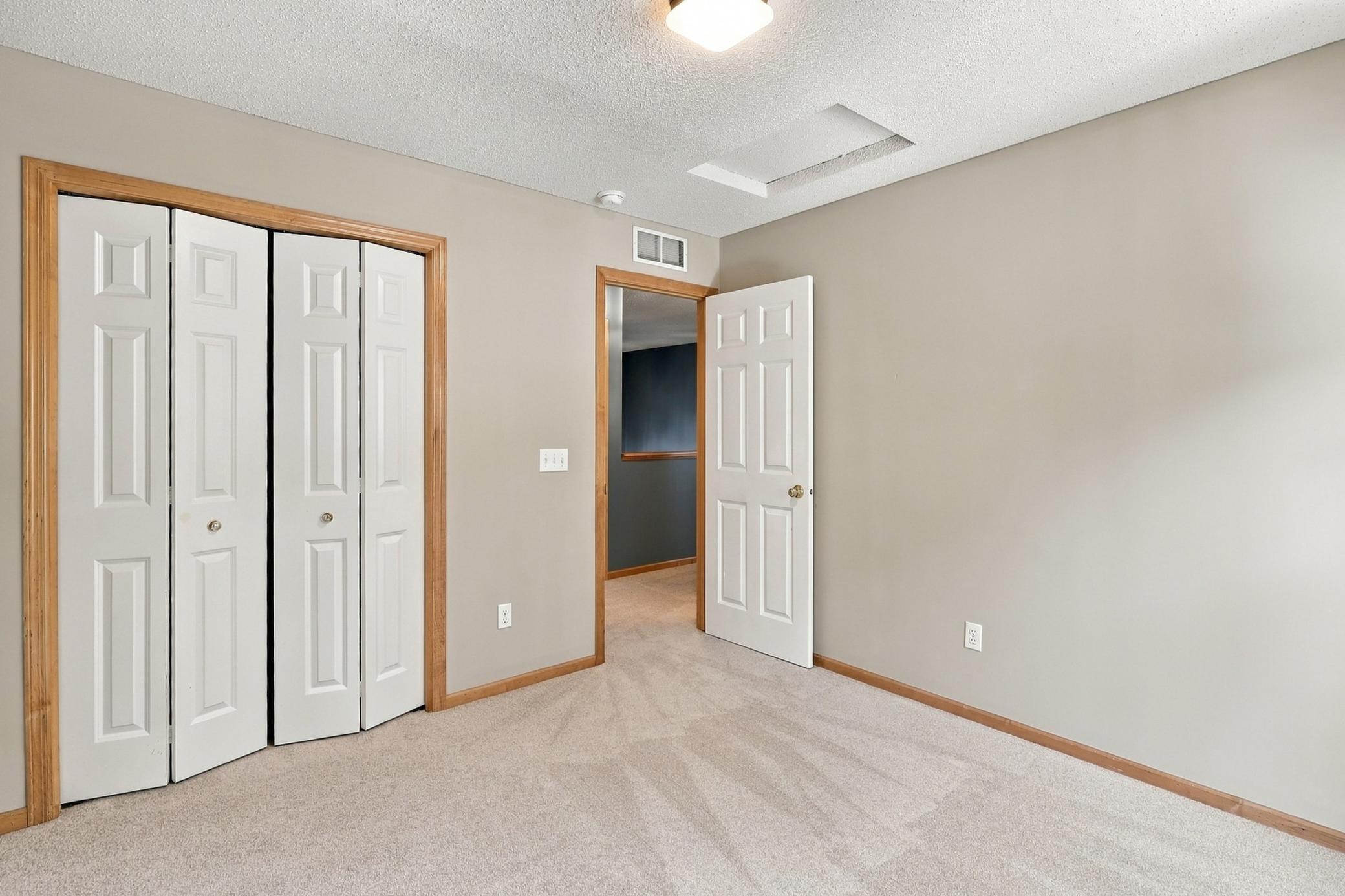 View of Residential at 1560 Oakbrooke Terrace, Eagan MN 55122, Eagan (22 of 47) - Mike Wilen | Minnesota Team Real Estate