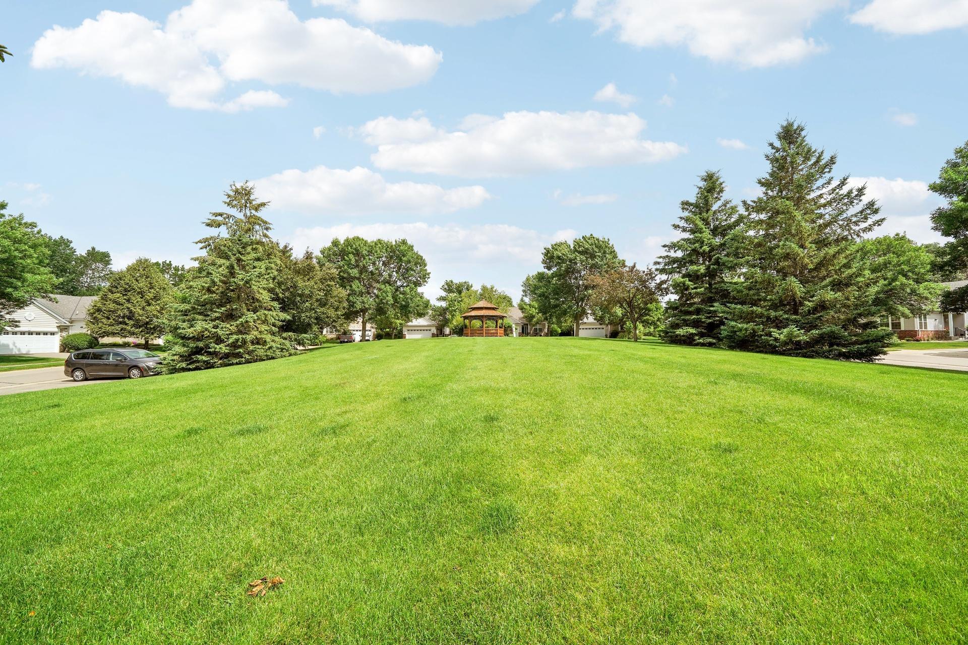 View of Residential at 2723 Wagon Wheel Curve, Chaska MN 55318, Chaska (18 of 21) - Mike Wilen | Minnesota Team Real Estate