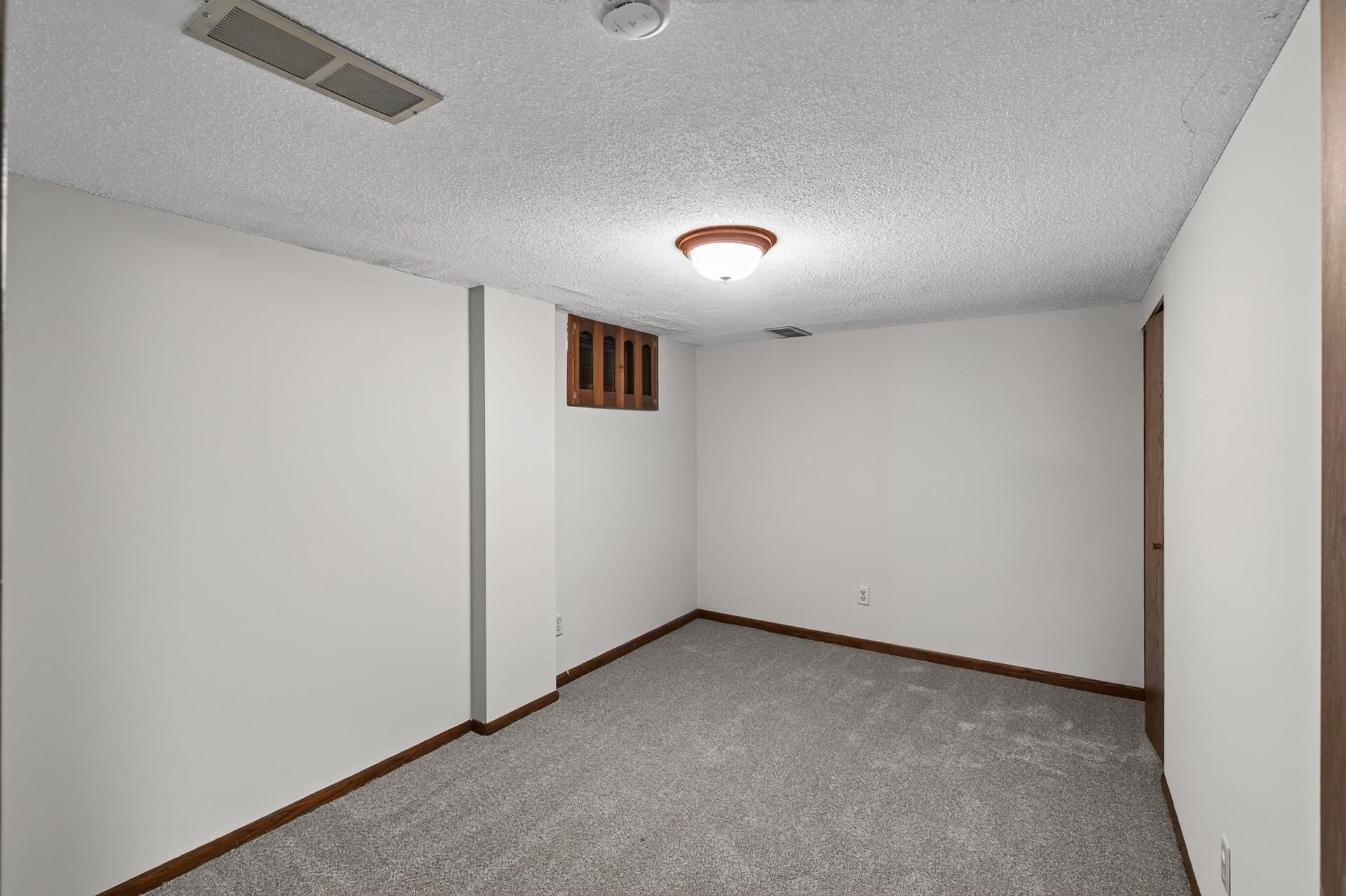 View of Residential at 13769 Fairlawn Avenue, Apple Valley MN 55124, Apple Valley (23 of 35) - Mike Wilen | Minnesota Team Real Estate