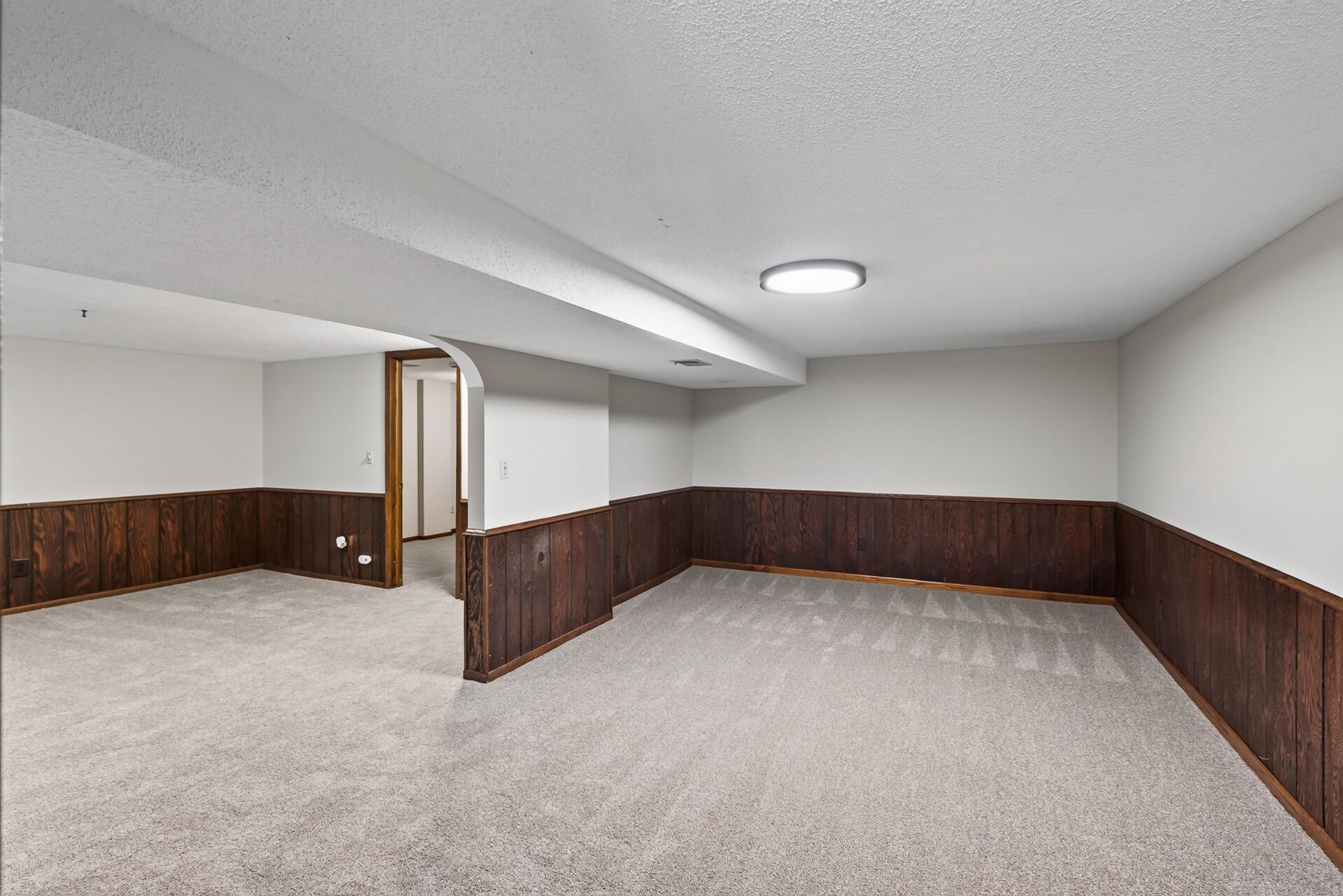 View of Residential at 13769 Fairlawn Avenue, Apple Valley MN 55124, Apple Valley (20 of 35) - Mike Wilen | Minnesota Team Real Estate