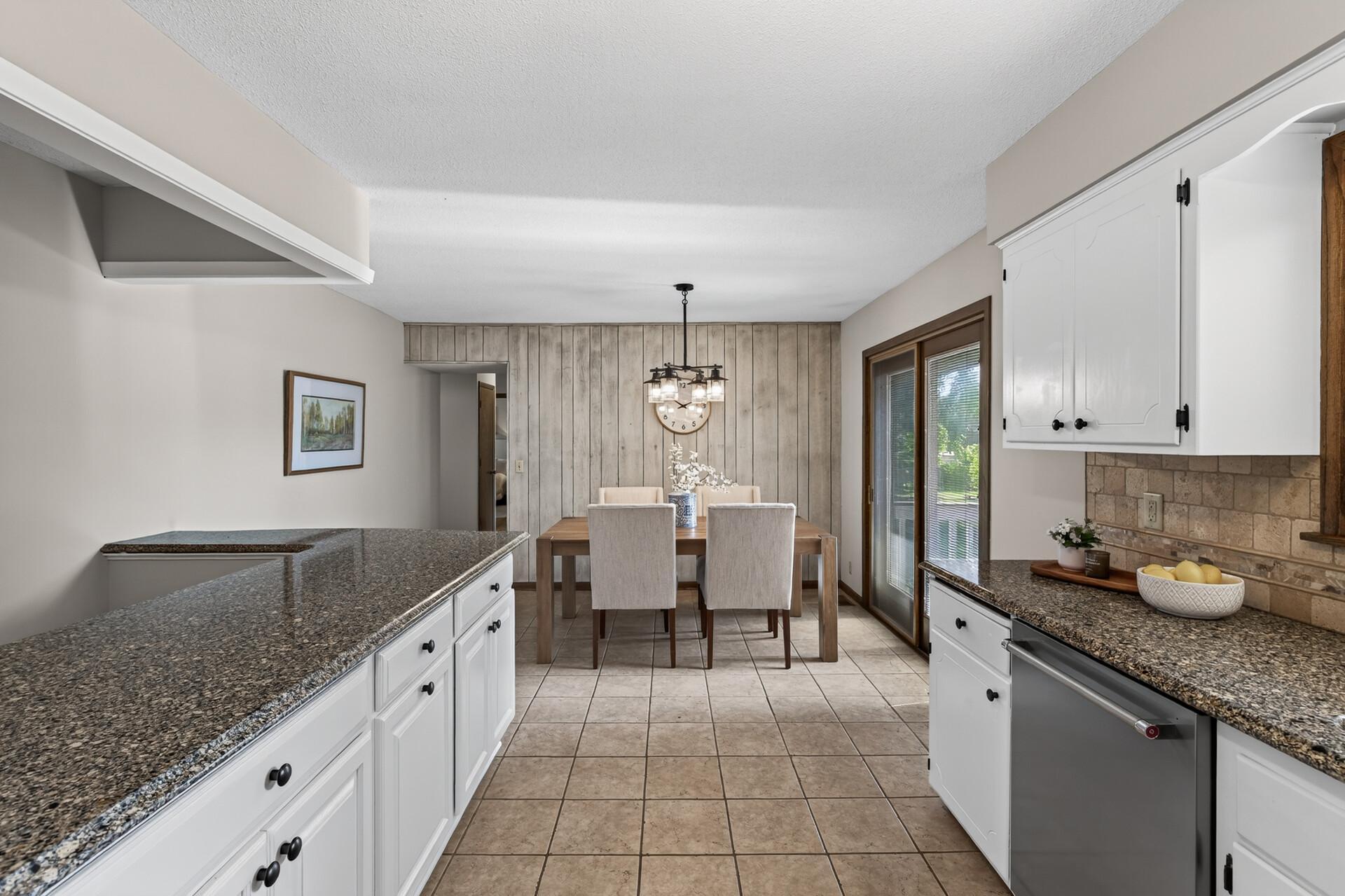 View of Residential at 13769 Fairlawn Avenue, Apple Valley MN 55124, Apple Valley (14 of 35) - Mike Wilen | Minnesota Team Real Estate
