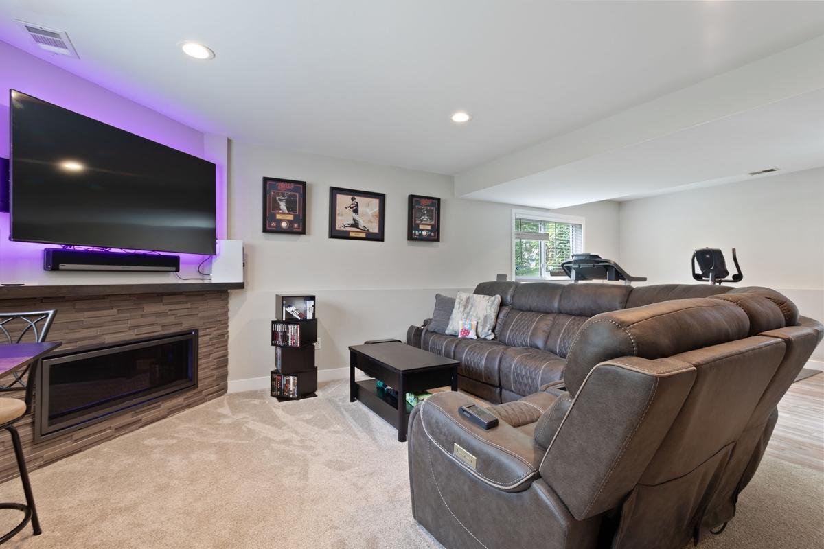 View of Residential at 3169 Leyland Trail, Woodbury MN 55125, Woodbury (21 of 32) - Mike Wilen | Minnesota Team Real Estate
