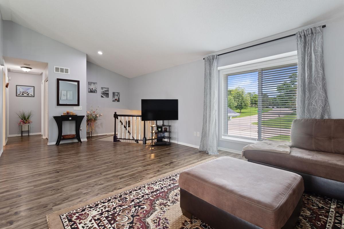 View of Residential at 3169 Leyland Trail, Woodbury MN 55125, Woodbury (12 of 32) - Mike Wilen | Minnesota Team Real Estate