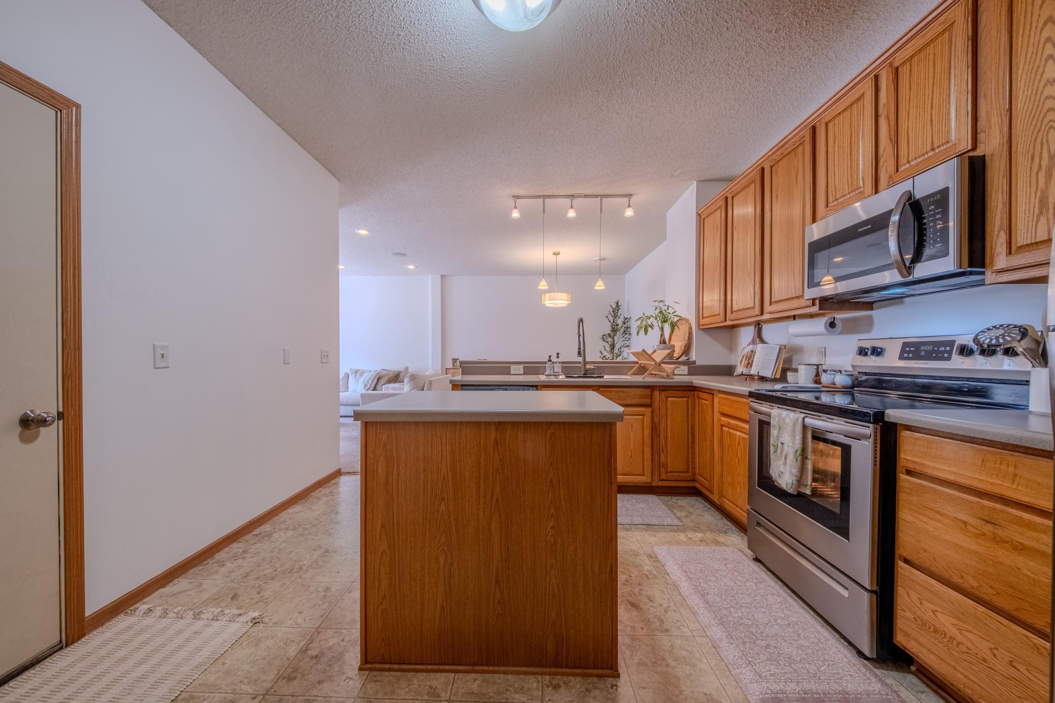 View of Residential at 3775 Hazel Trail #G, Woodbury MN 55129, Woodbury (16 of 35) - Mike Wilen | Minnesota Team Real Estate