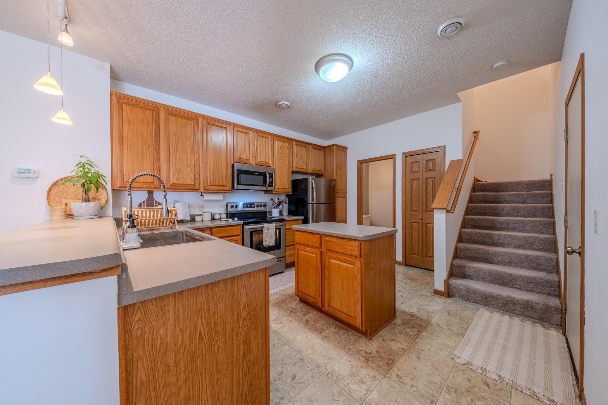 View of Residential at 3775 Hazel Trail #G, Woodbury MN 55129, Woodbury (15 of 35) - Mike Wilen | Minnesota Team Real Estate