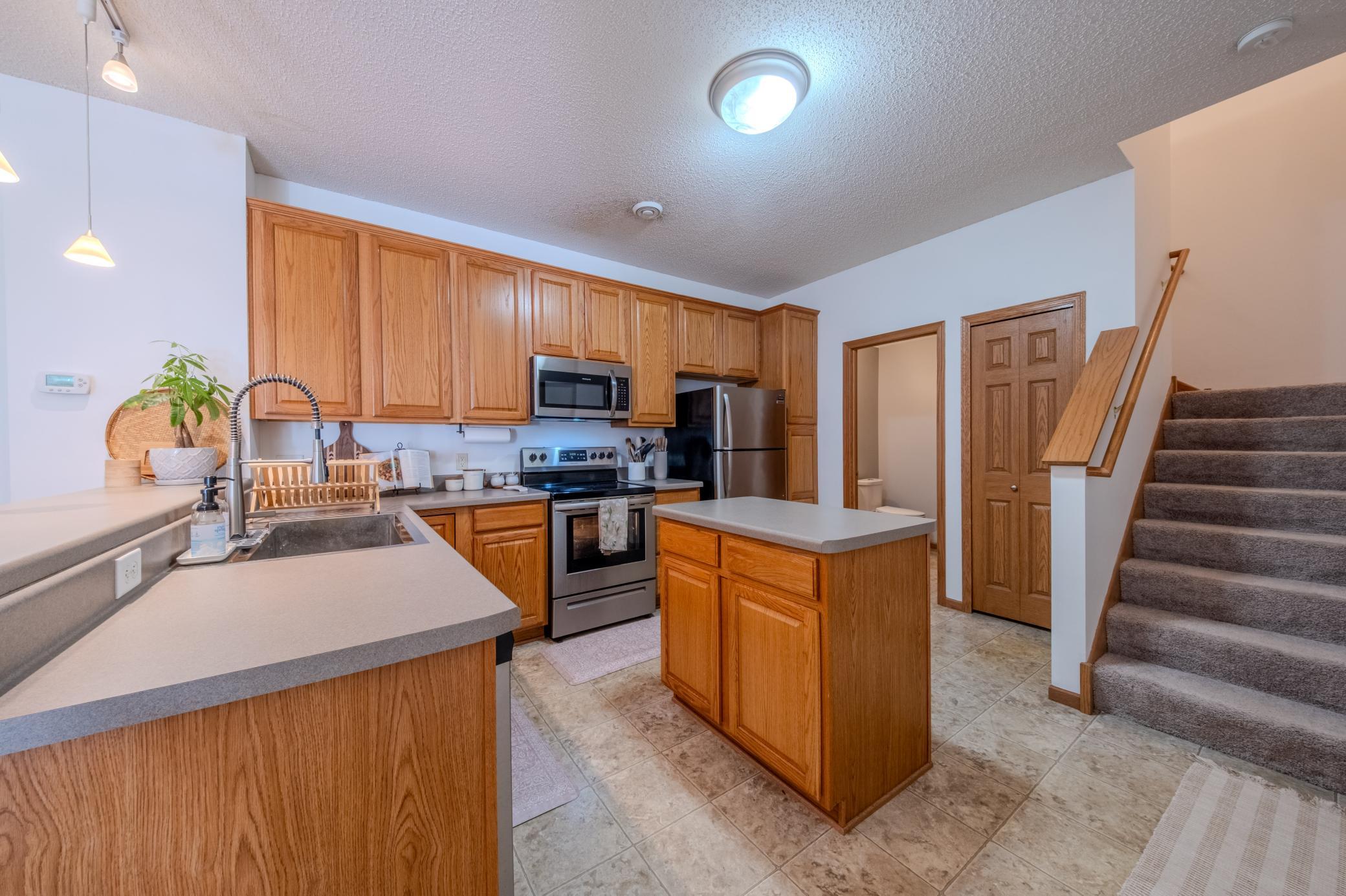 View of Residential at 3775 Hazel Trail #G, Woodbury MN 55129, Woodbury (14 of 35) - Mike Wilen | Minnesota Team Real Estate