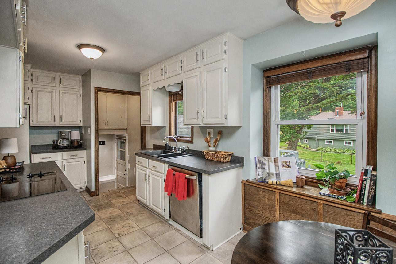 View of Residential at 6140 Saint Croix Avenue, Golden Valley MN 55422, Golden Valley (10 of 30) - Mike Wilen | Minnesota Team Real Estate