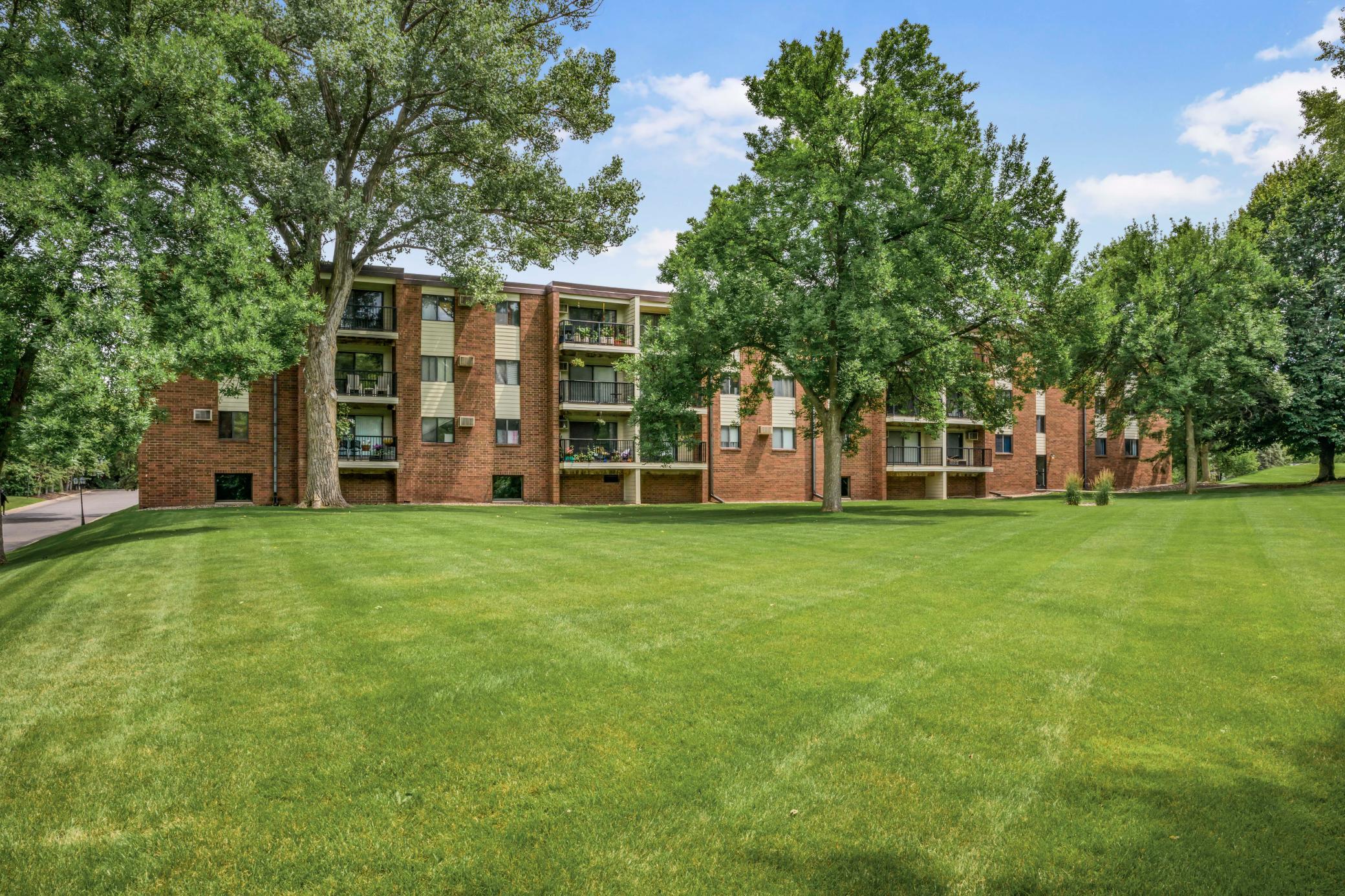 View of Residential at 4 Pine Tree Drive #321, Arden Hills MN 55112, Arden Hills (13 of 14) - Mike Wilen | Minnesota Team Real Estate