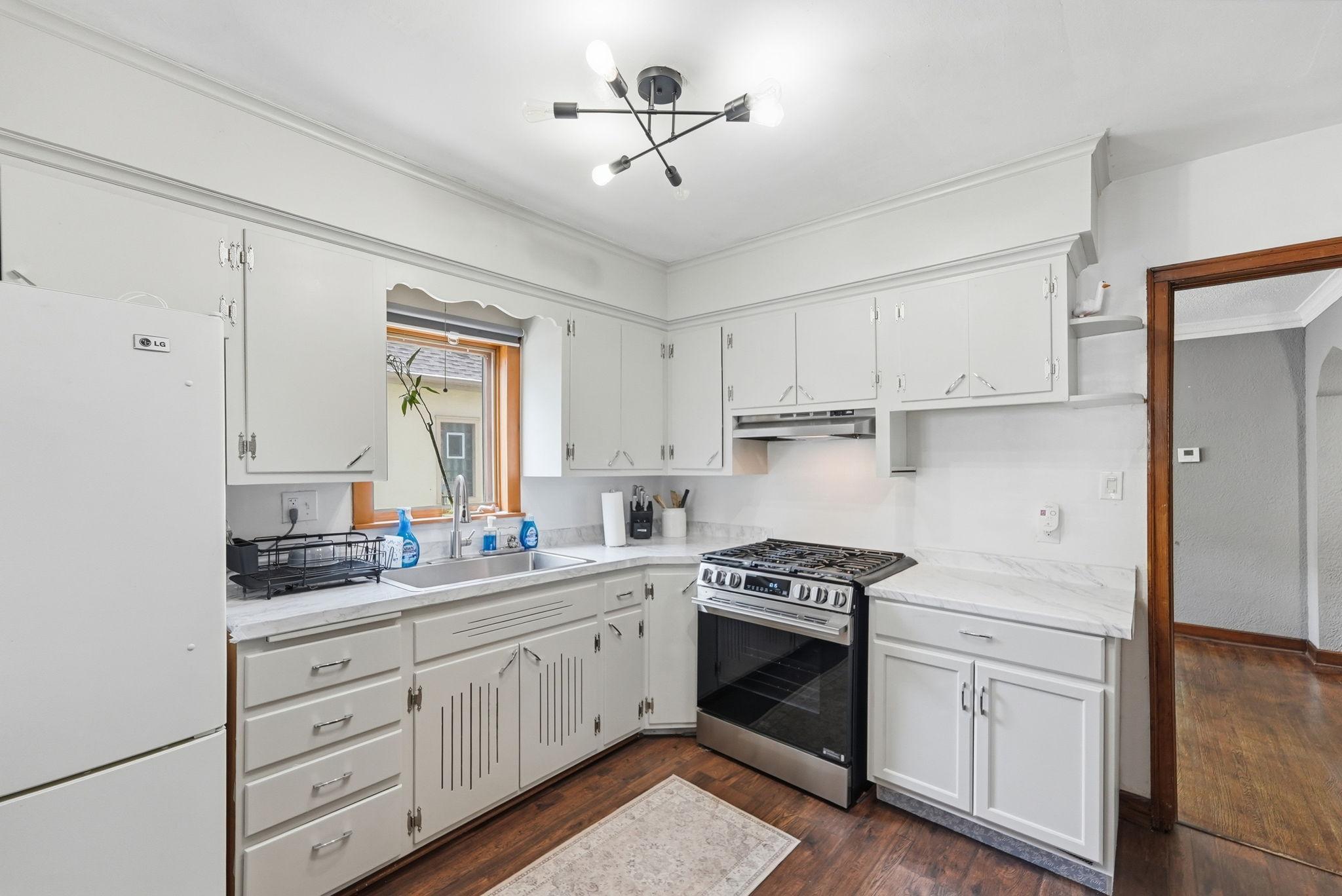 View of Residential at 4223 Nokomis Avenue, Minneapolis MN 55406, Minneapolis (18 of 30) - Mike Wilen | Minnesota Team Real Estate