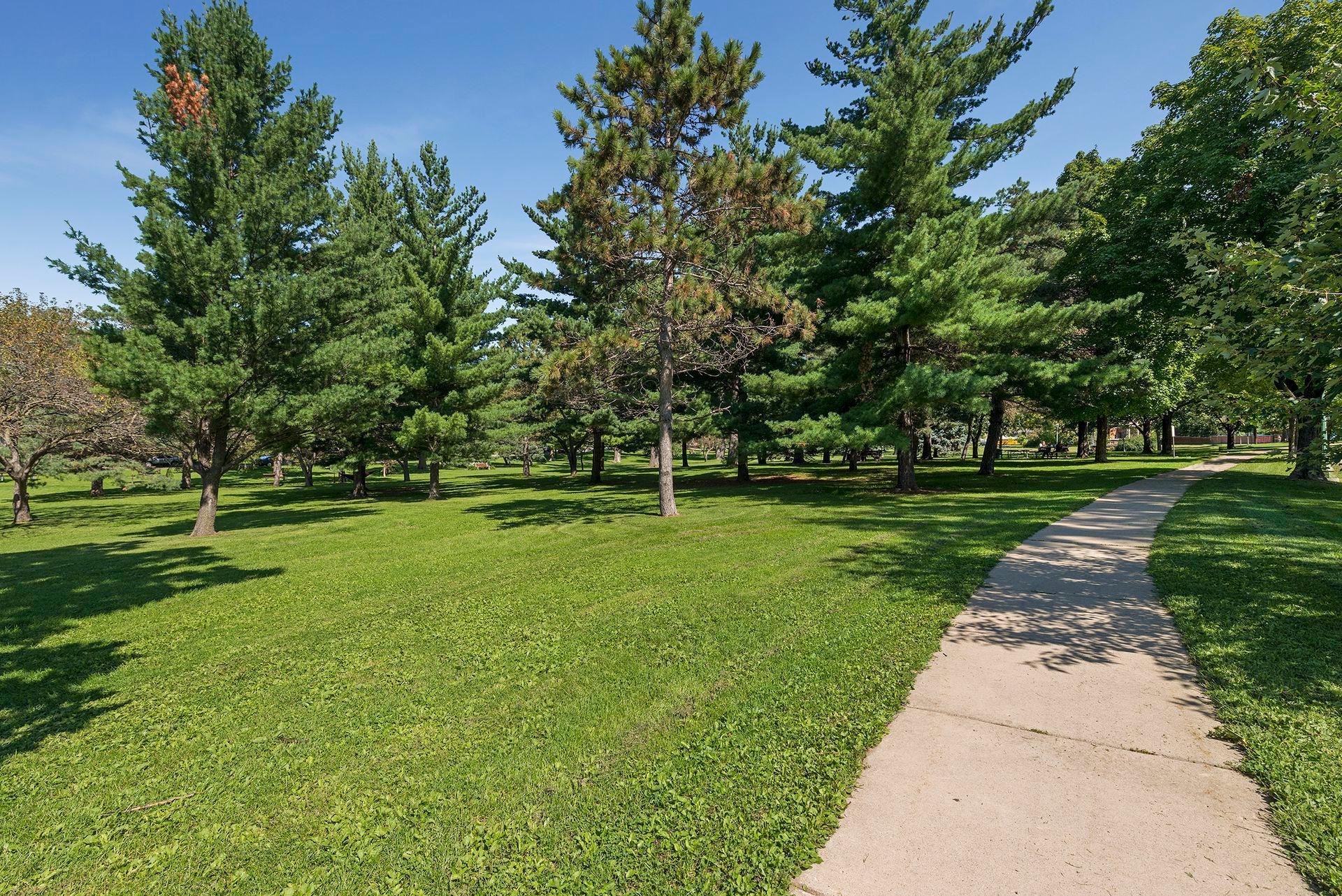 View of Residential at 1114 Gibbs Avenue, Saint Paul MN 55108, Saint Paul (41 of 43) - Mike Wilen | Minnesota Team Real Estate