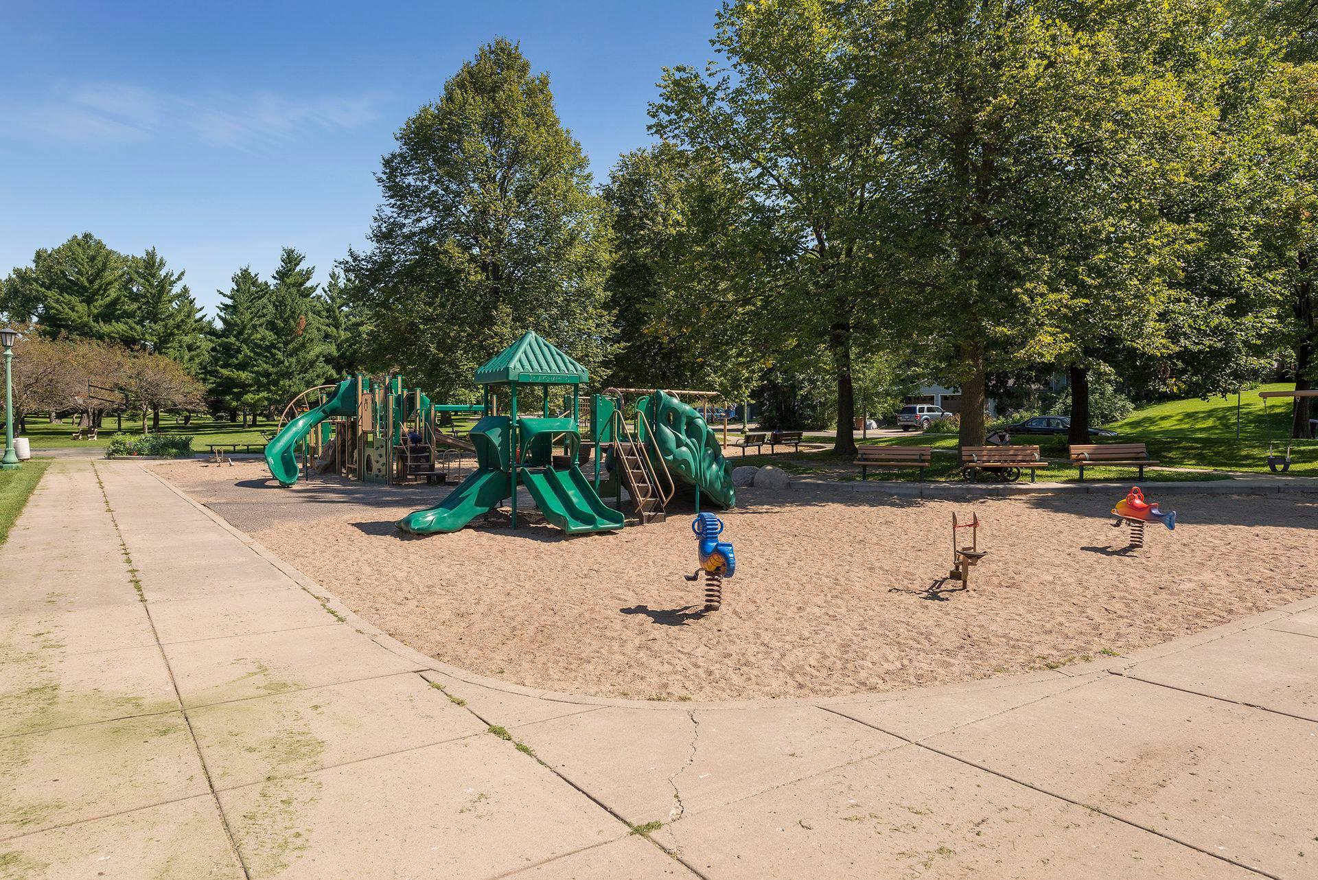 View of Residential at 1114 Gibbs Avenue, Saint Paul MN 55108, Saint Paul (40 of 43) - Mike Wilen | Minnesota Team Real Estate
