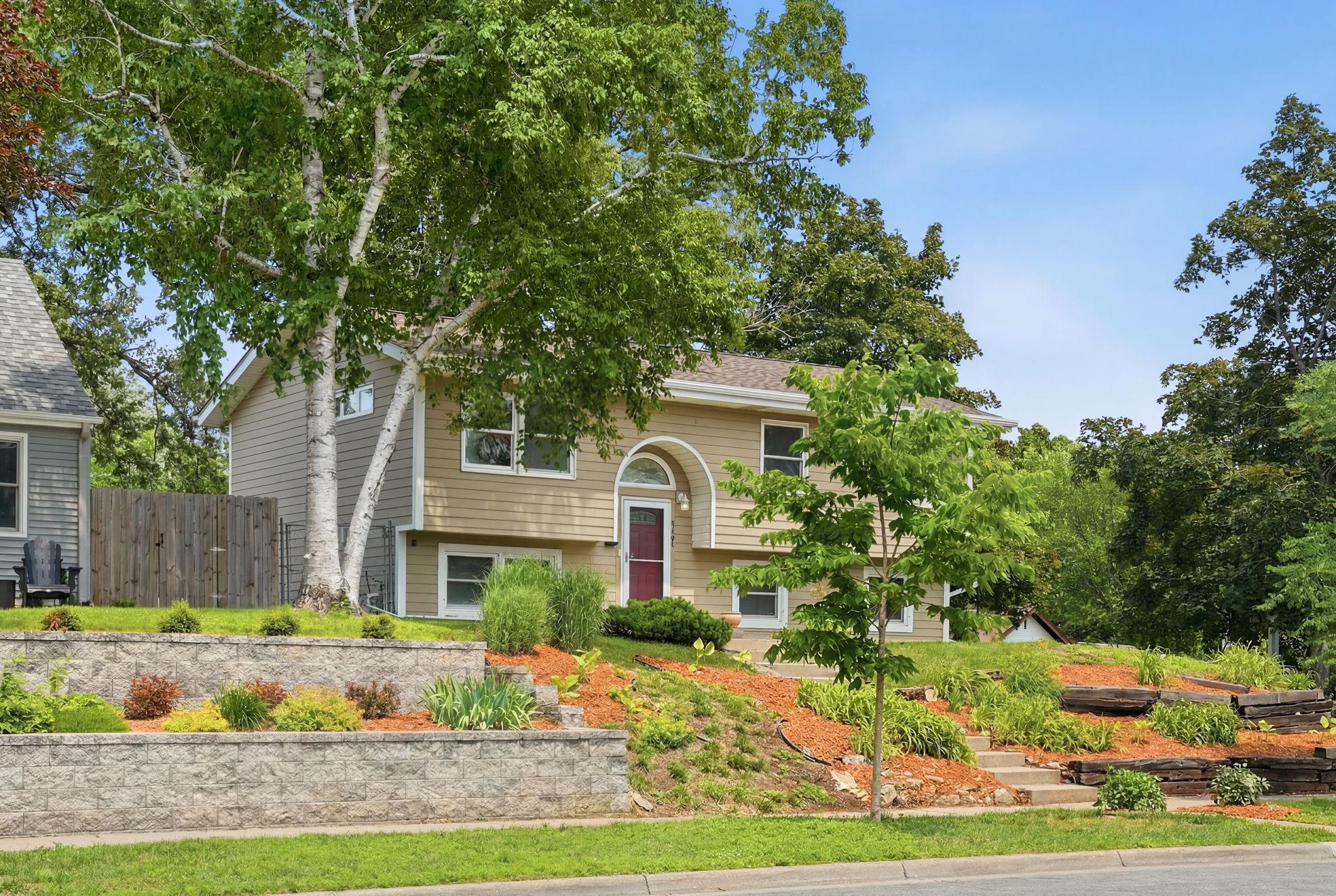 View of Residential at 1161 Goodrich Avenue, Saint Paul MN 55105, Saint Paul (4 of 71) - Mike Wilen | Minnesota Team Real Estate