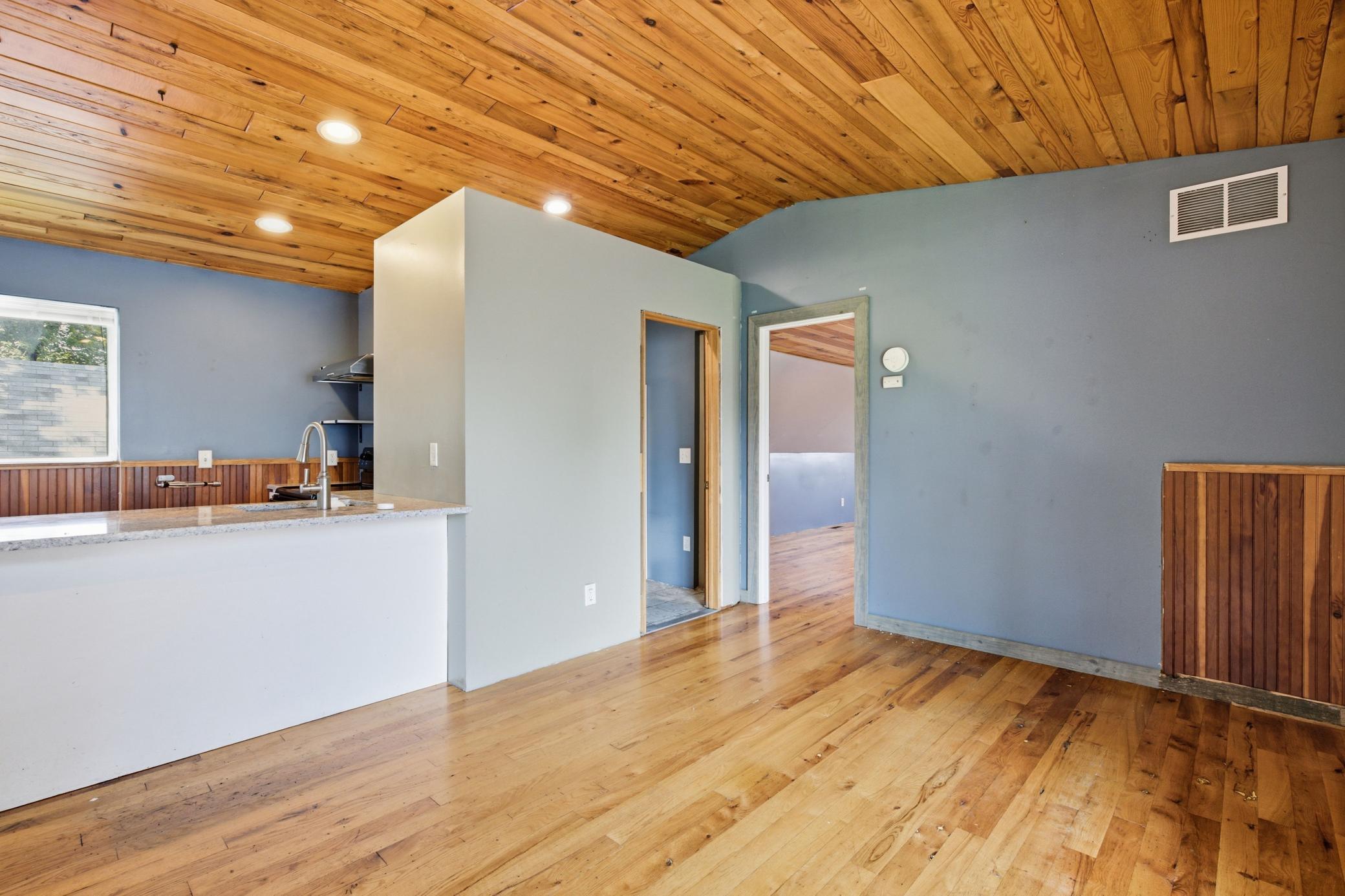 View of Residential at 1472 Concordia Avenue, Saint Paul MN 55104, Saint Paul (19 of 47) - Mike Wilen | Minnesota Team Real Estate