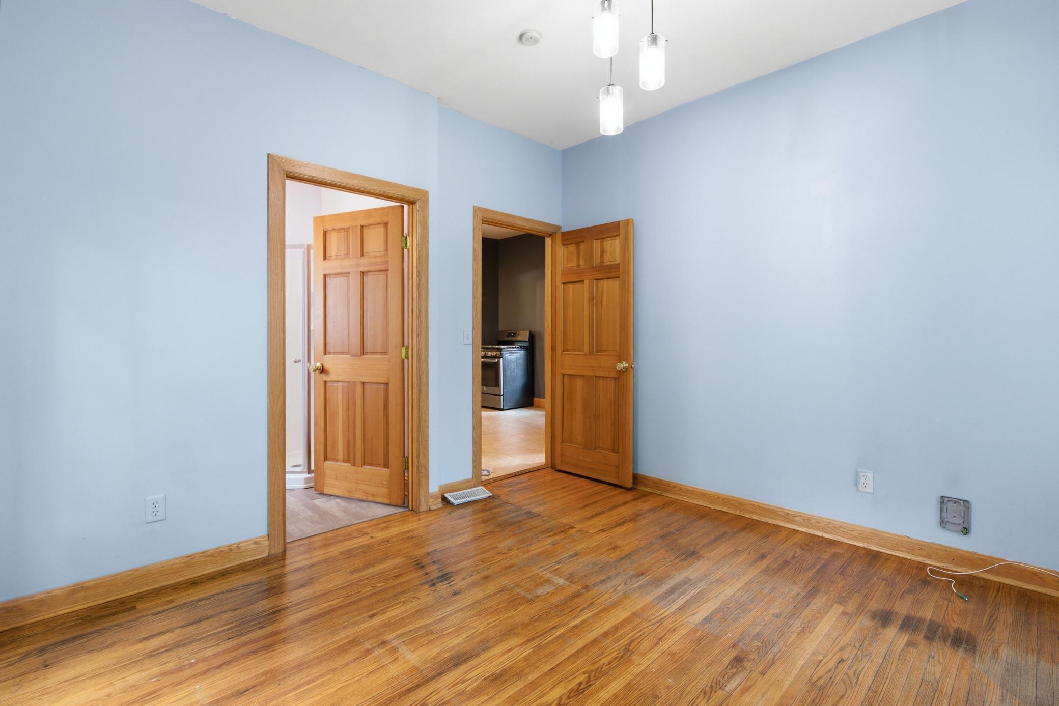 View of Residential at 1472 Concordia Avenue, Saint Paul MN 55104, Saint Paul (16 of 47) - Mike Wilen | Minnesota Team Real Estate