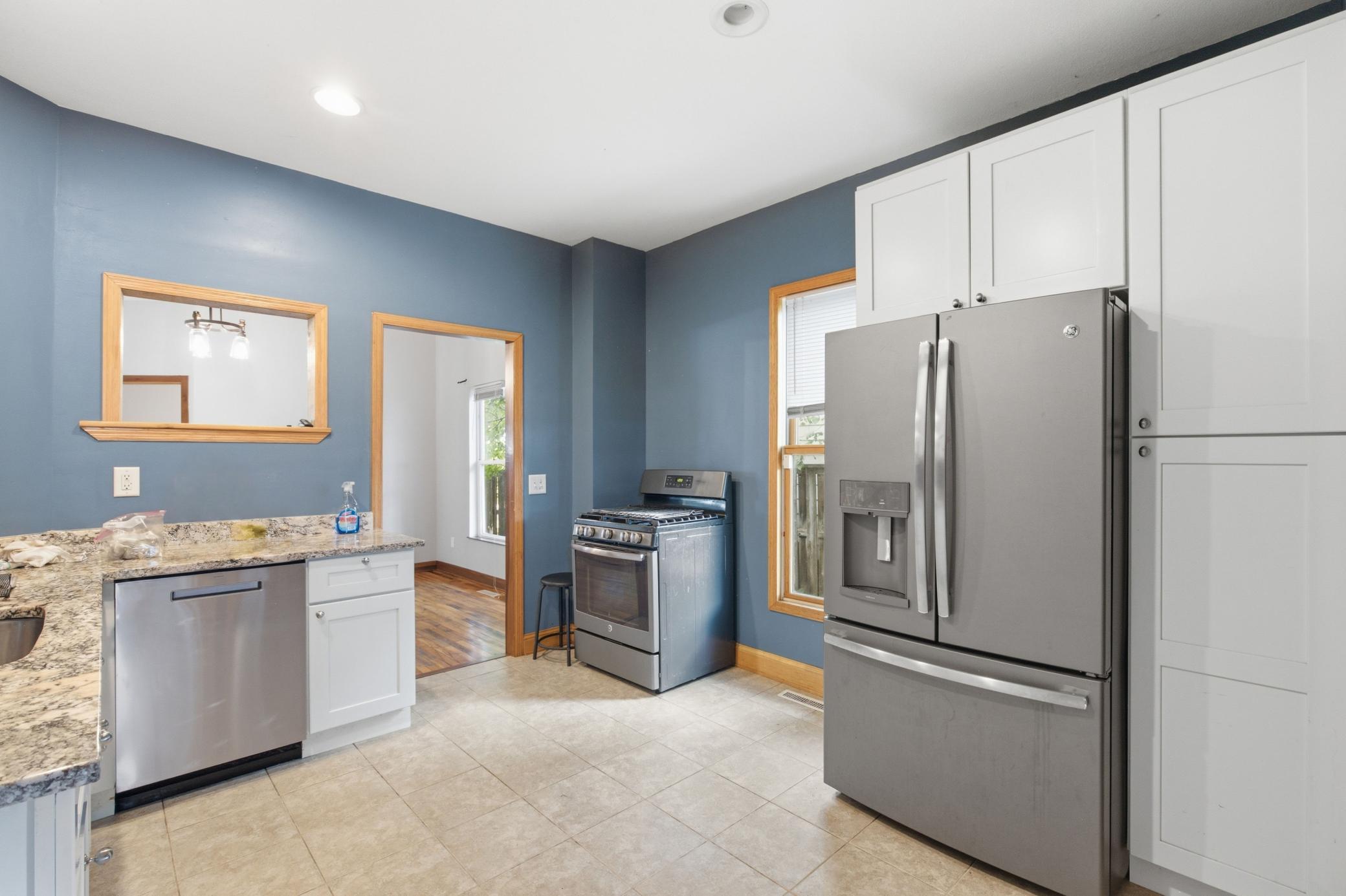 View of Residential at 1472 Concordia Avenue, Saint Paul MN 55104, Saint Paul (14 of 47) - Mike Wilen | Minnesota Team Real Estate
