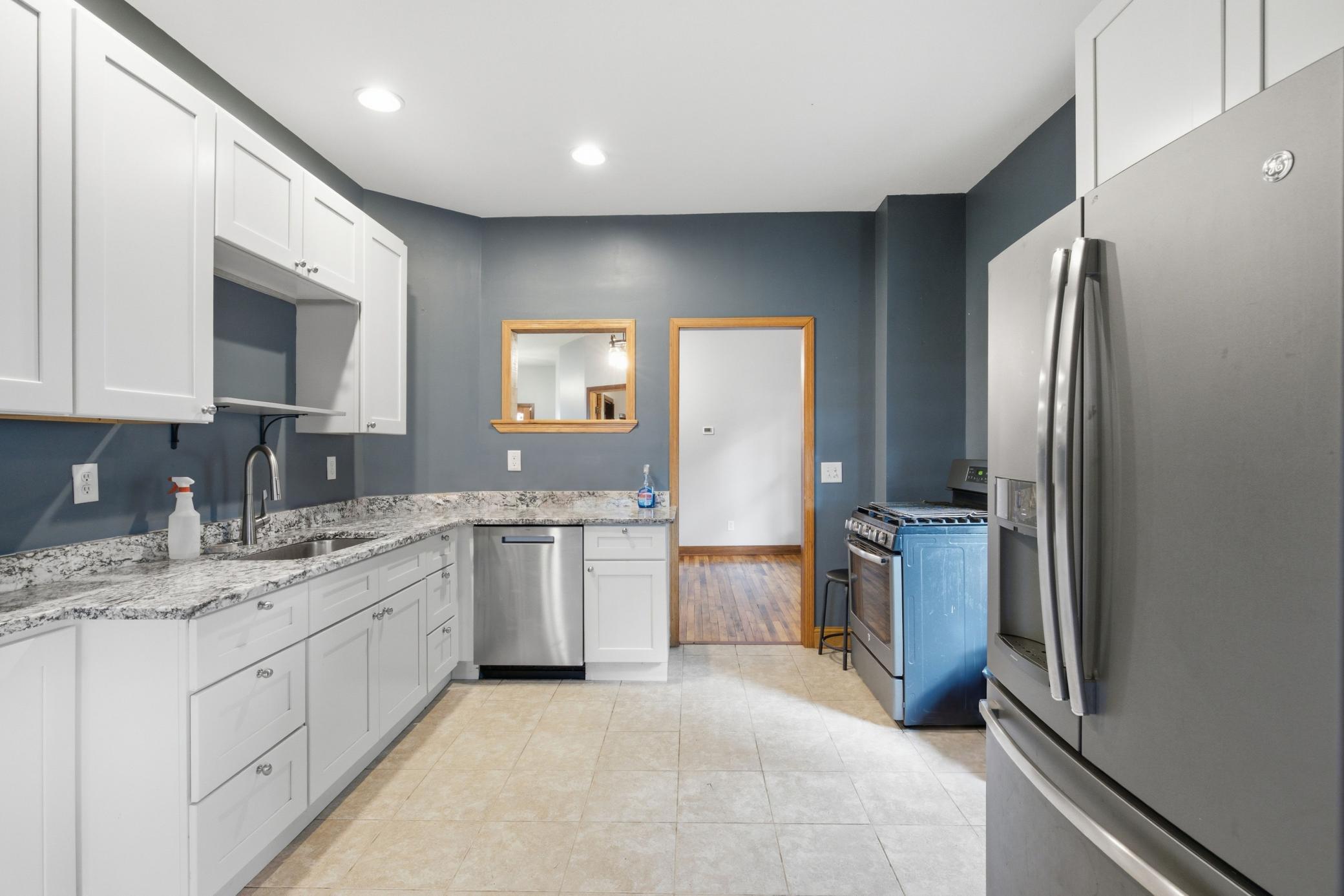View of Residential at 1472 Concordia Avenue, Saint Paul MN 55104, Saint Paul (13 of 47) - Mike Wilen | Minnesota Team Real Estate
