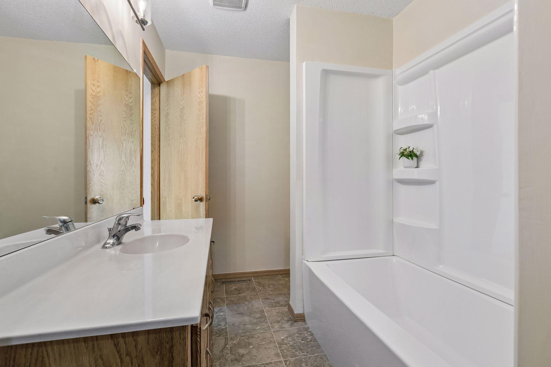 View of Residential at 10711 Unity Lane, Brooklyn Park MN 55443, Brooklyn Park (17 of 23) - Mike Wilen | Minnesota Team Real Estate