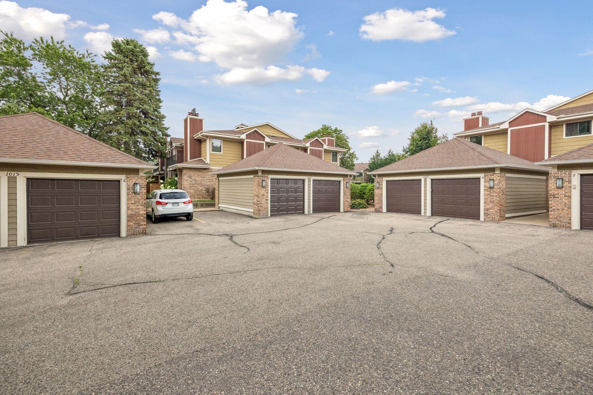 View of Residential at 1015 Rae Drive #8, Richfield MN 55423, Richfield (31 of 81) - Mike Wilen | Minnesota Team Real Estate