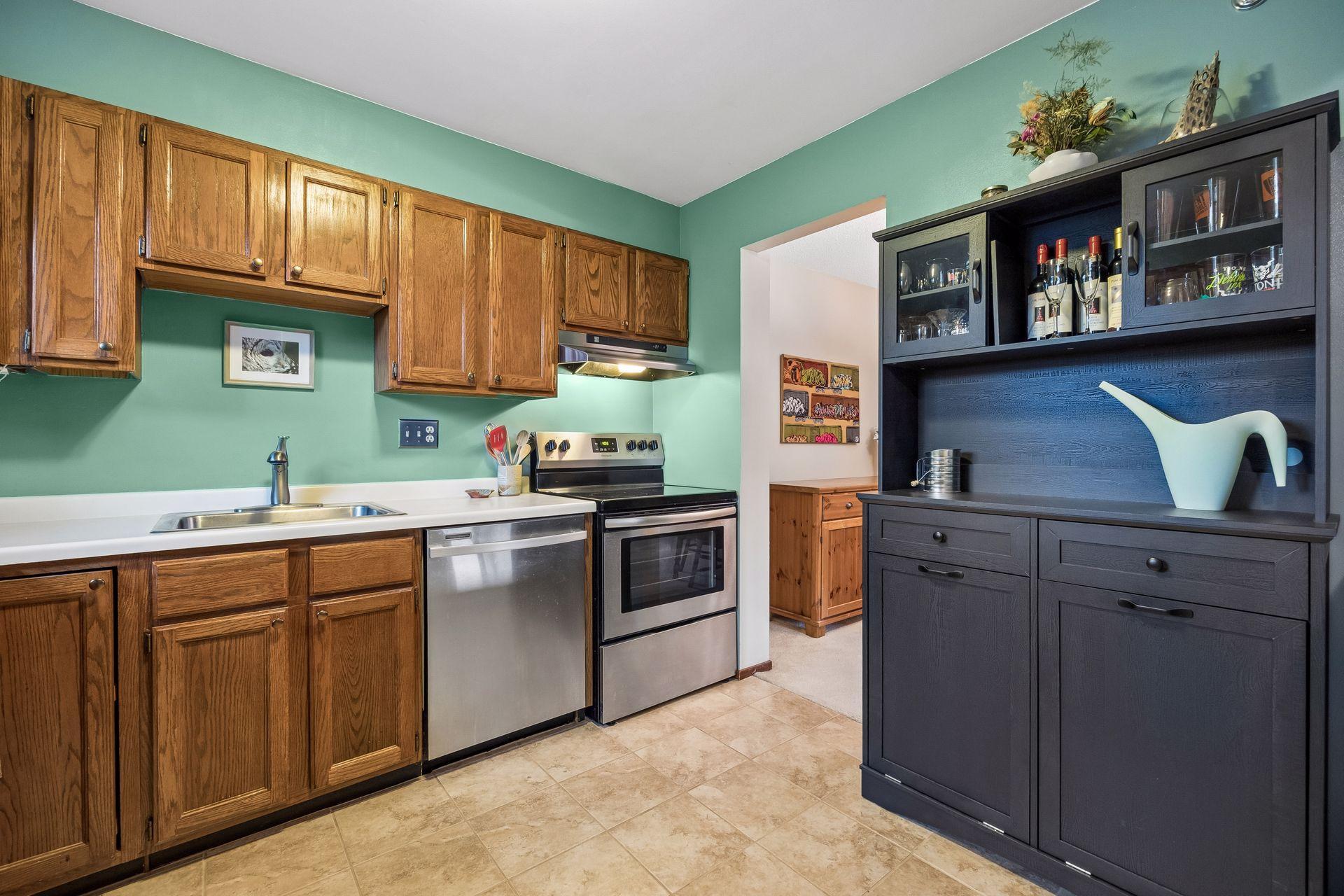 View of Residential at 1015 Rae Drive #8, Richfield MN 55423, Richfield (18 of 81) - Mike Wilen | Minnesota Team Real Estate