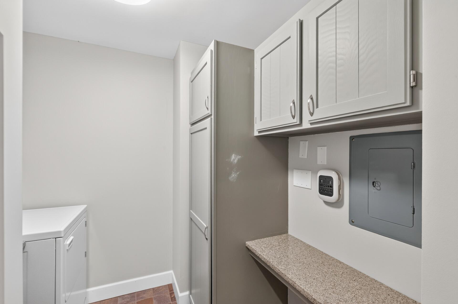 View of Residential at 1235 Yale Place #101, Minneapolis MN 55403, Minneapolis (35 of 79) - Mike Wilen | Minnesota Team Real Estate