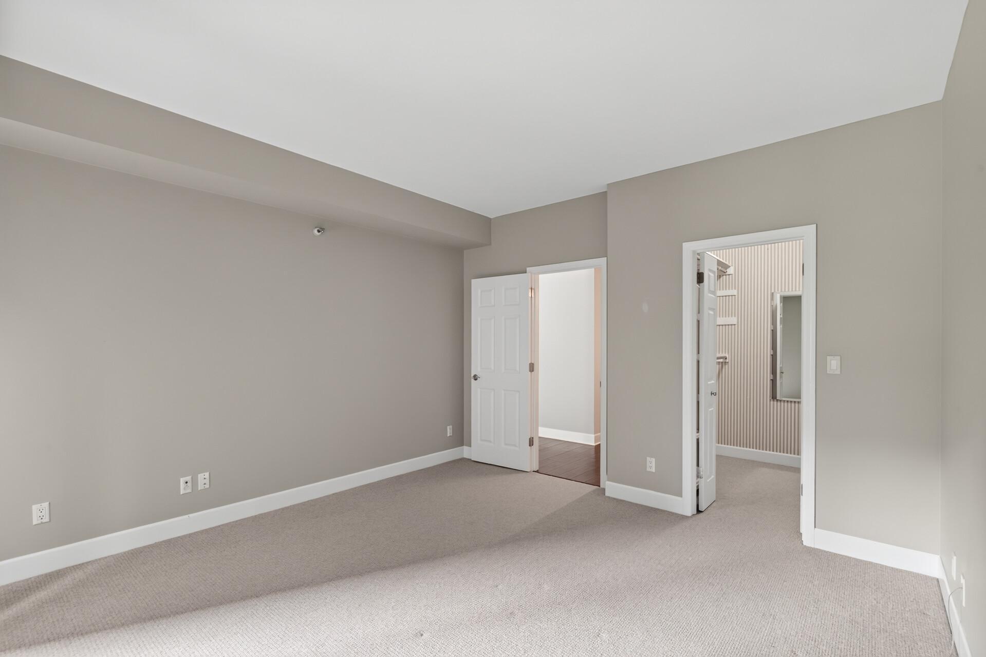 View of Residential at 1235 Yale Place #101, Minneapolis MN 55403, Minneapolis (25 of 79) - Mike Wilen | Minnesota Team Real Estate
