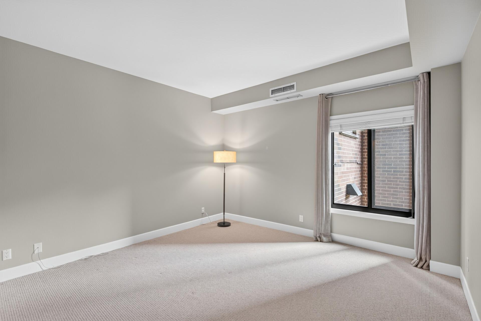 View of Residential at 1235 Yale Place #101, Minneapolis MN 55403, Minneapolis (27 of 79) - Mike Wilen | Minnesota Team Real Estate