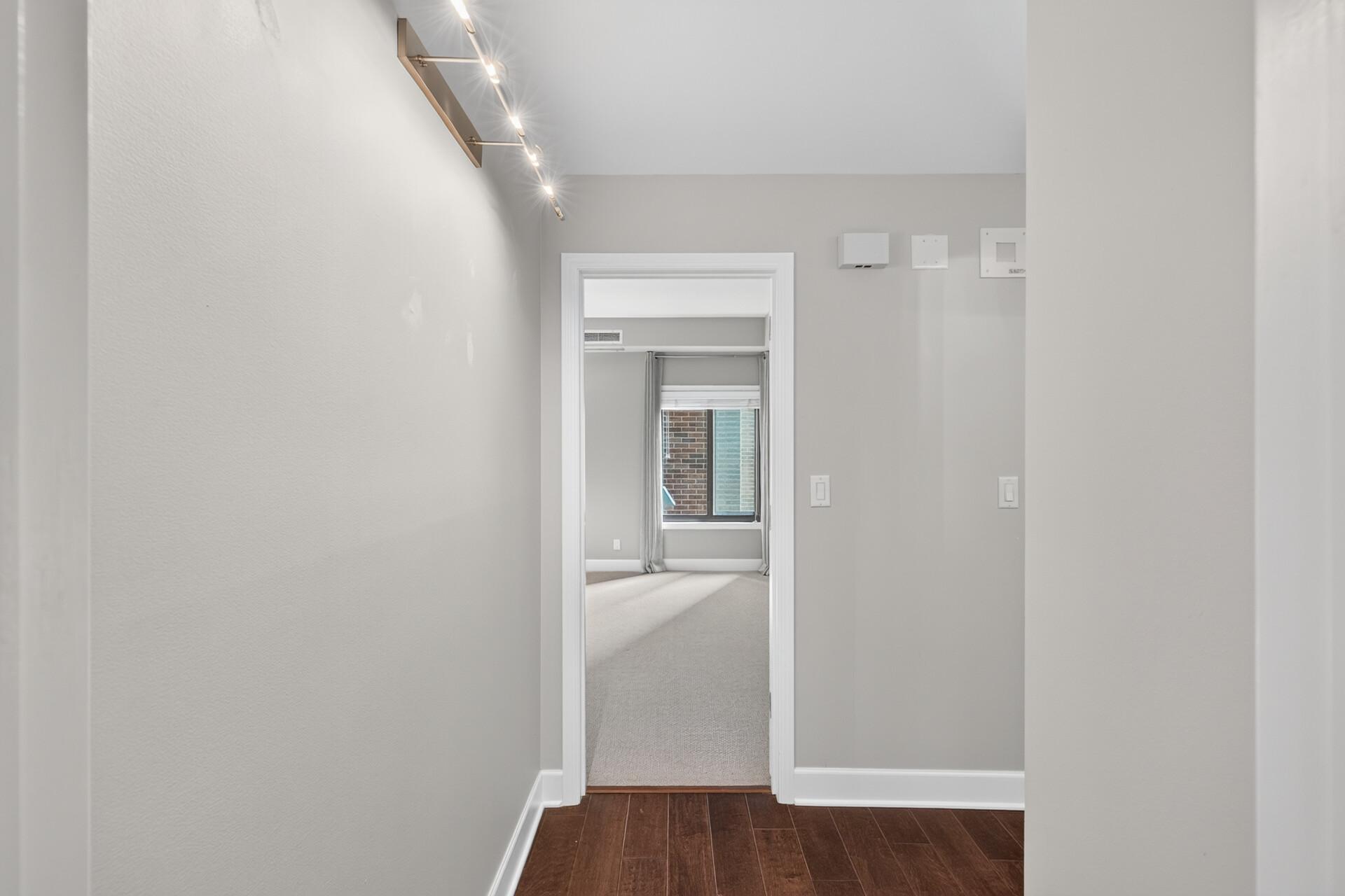 View of Residential at 1235 Yale Place #101, Minneapolis MN 55403, Minneapolis (28 of 79) - Mike Wilen | Minnesota Team Real Estate