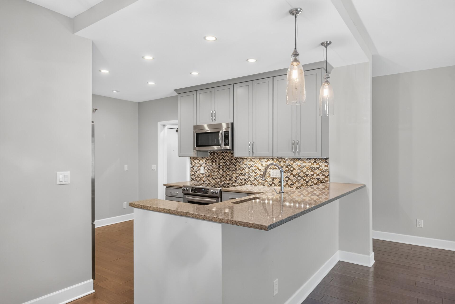 View of Residential at 1235 Yale Place #101, Minneapolis MN 55403, Minneapolis (12 of 79) - Mike Wilen | Minnesota Team Real Estate