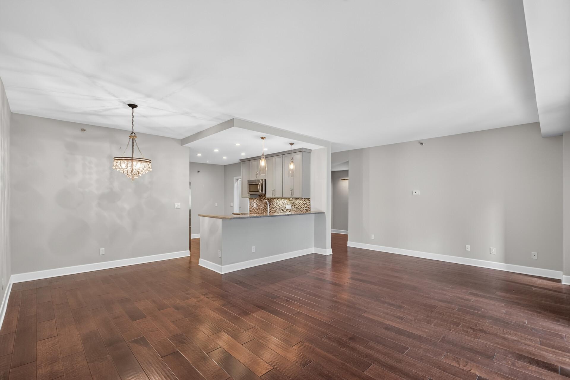 View of Residential at 1235 Yale Place #101, Minneapolis MN 55403, Minneapolis (16 of 79) - Mike Wilen | Minnesota Team Real Estate