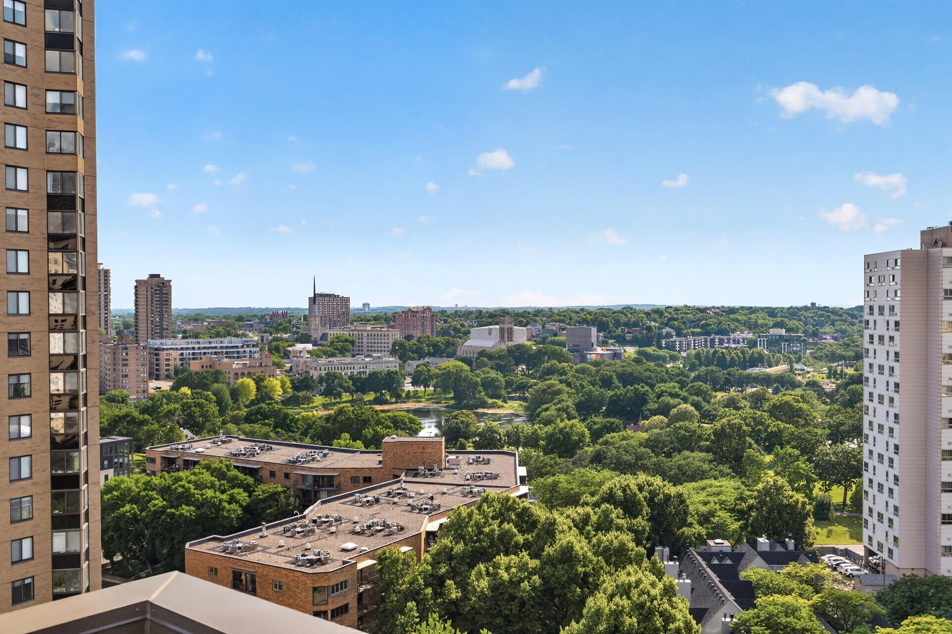 View of Residential at 1235 Yale Place #101, Minneapolis MN 55403, Minneapolis (52 of 79) - Mike Wilen | Minnesota Team Real Estate