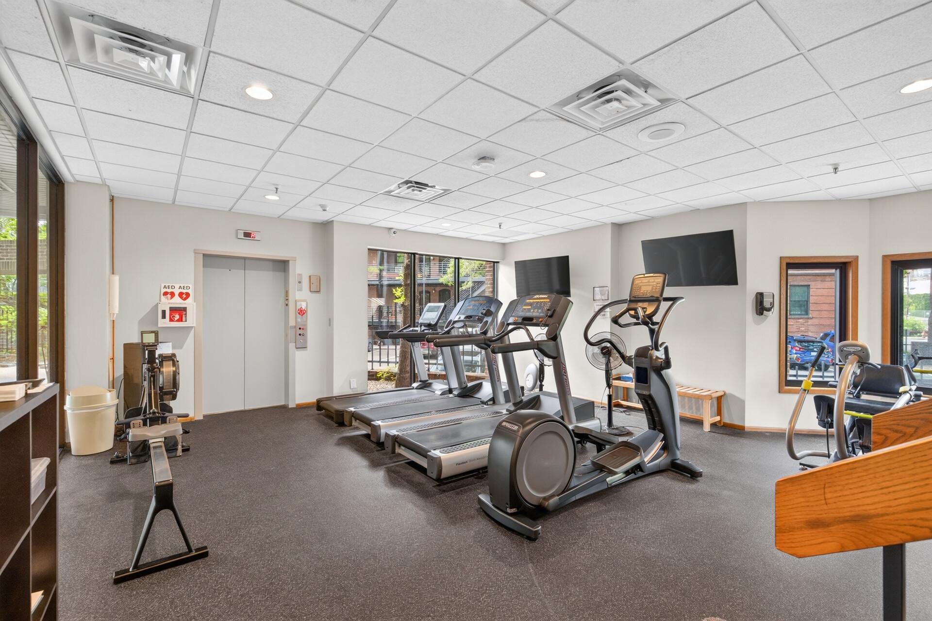 View of Residential at 1235 Yale Place #101, Minneapolis MN 55403, Minneapolis (60 of 79) - Mike Wilen | Minnesota Team Real Estate