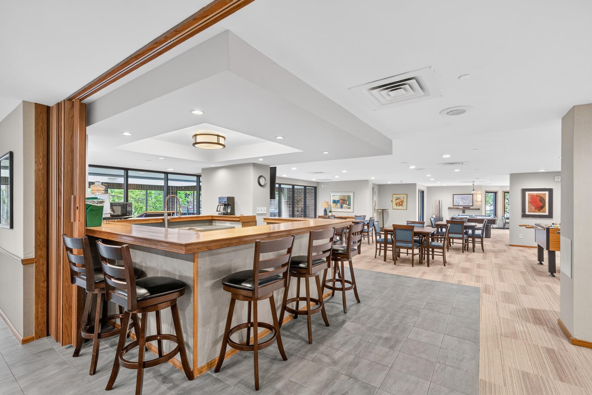 View of Residential at 1235 Yale Place #101, Minneapolis MN 55403, Minneapolis (57 of 79) - Mike Wilen | Minnesota Team Real Estate